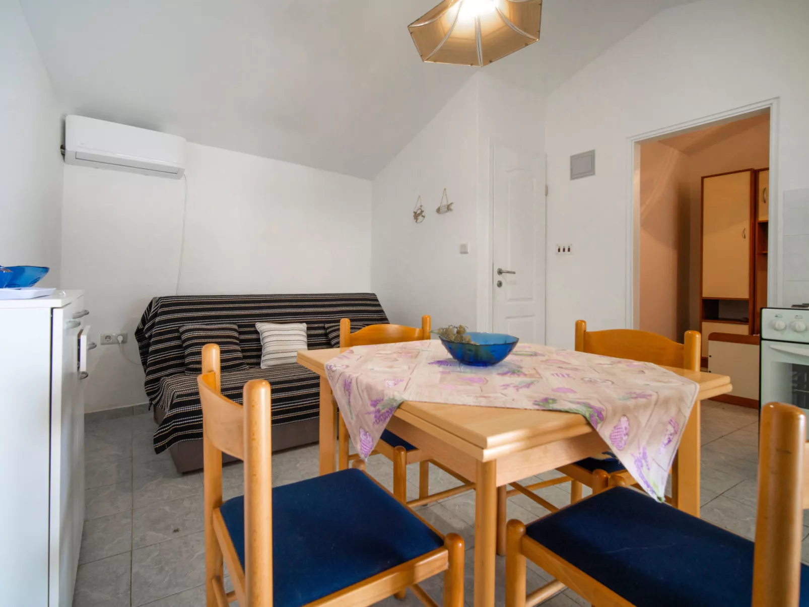 Ivka - apt.2-Inside