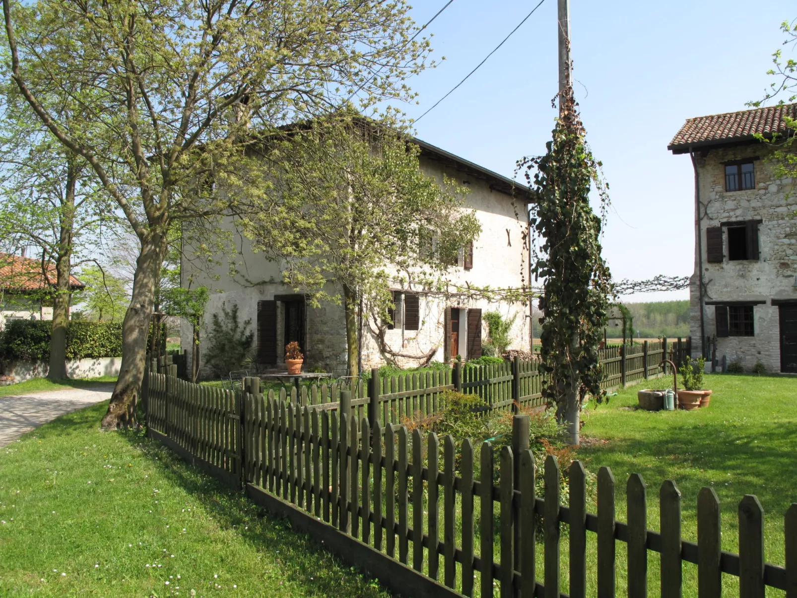 Casa del Ligustro-Outside