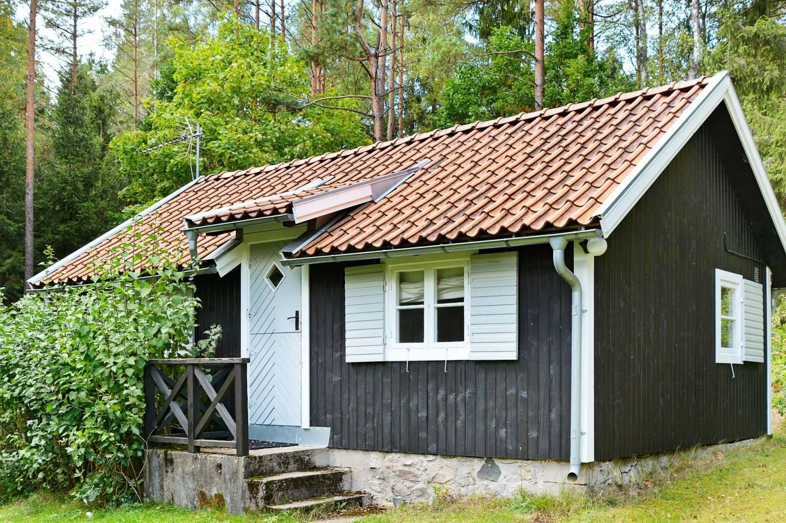 4 person holiday home in HALLABRO-By Traum