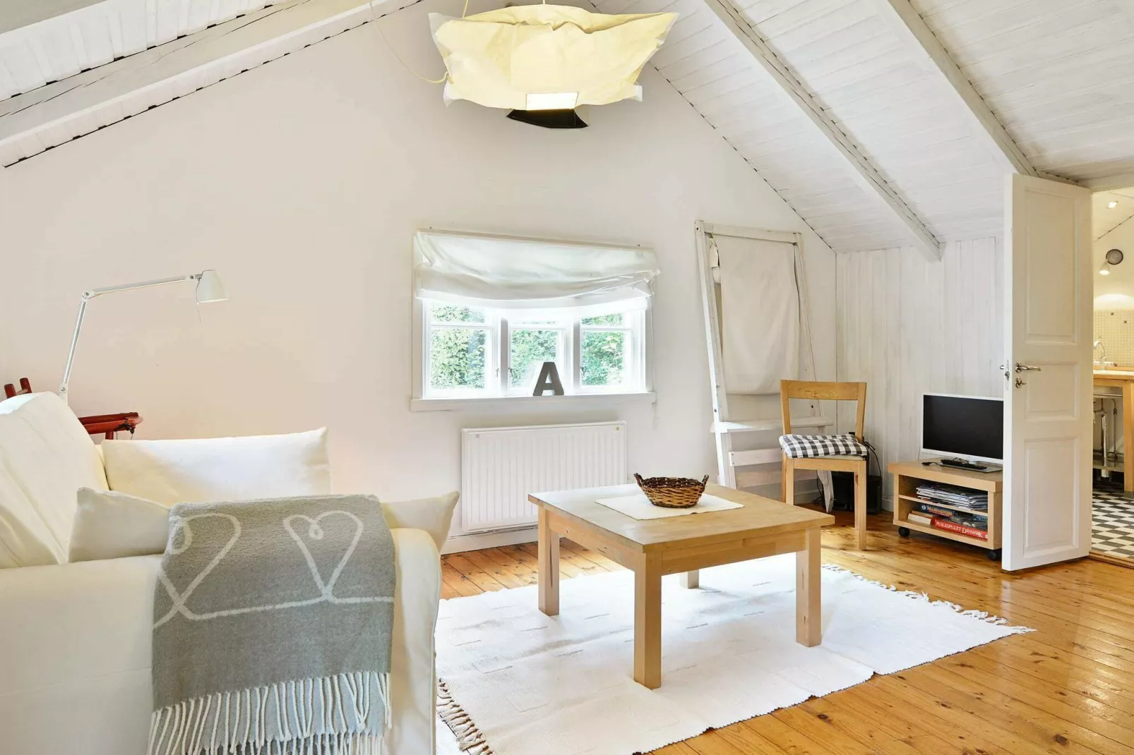 4 person holiday home in HALLABRO-By Traum-Indoor