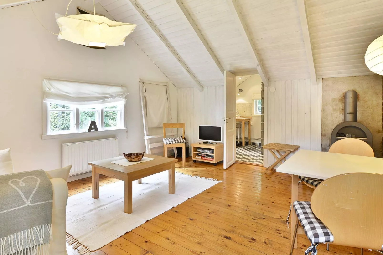 4 person holiday home in HALLABRO-By Traum-Indoor