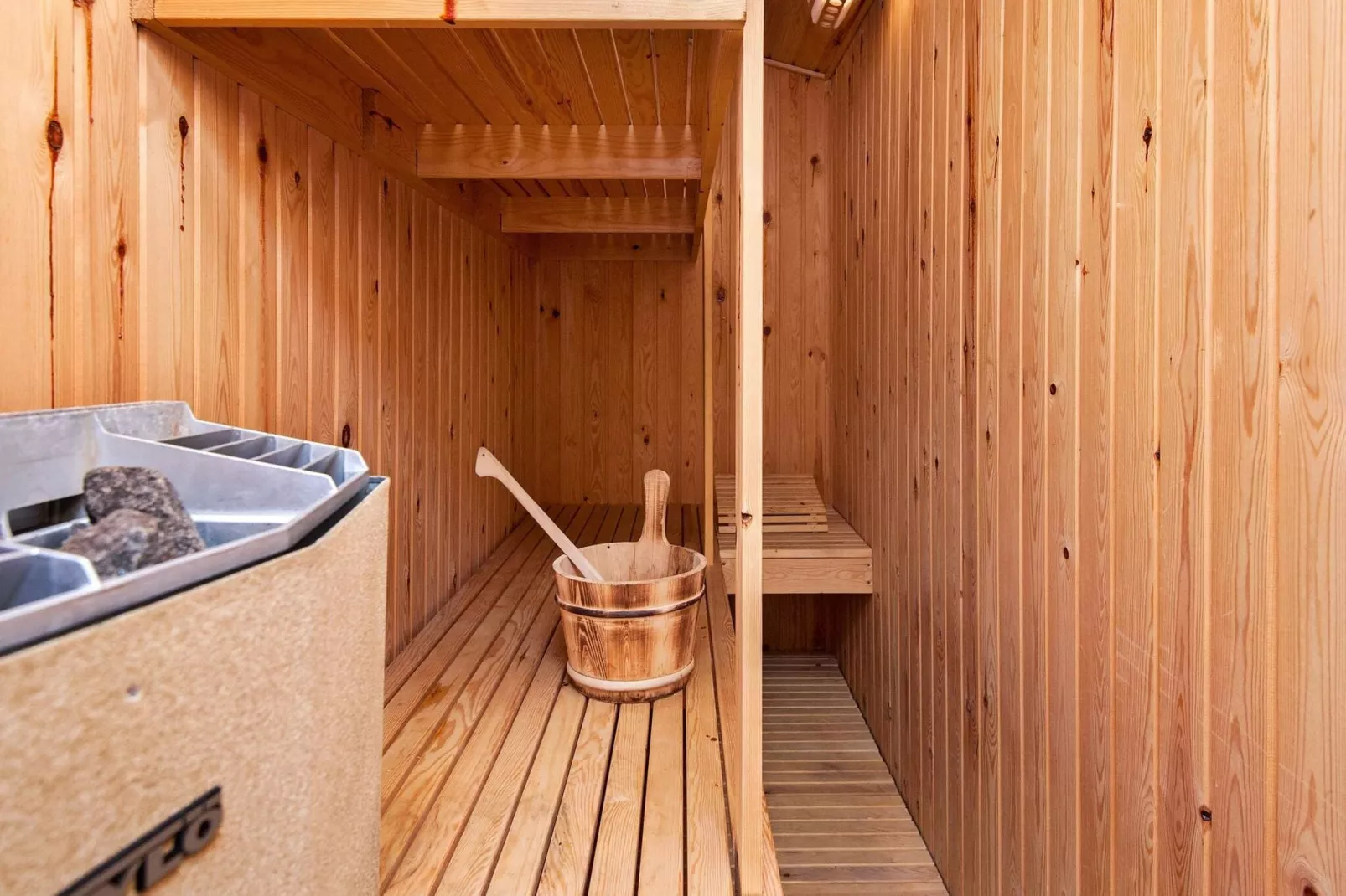 4 person holiday home in Fårvang-Sauna