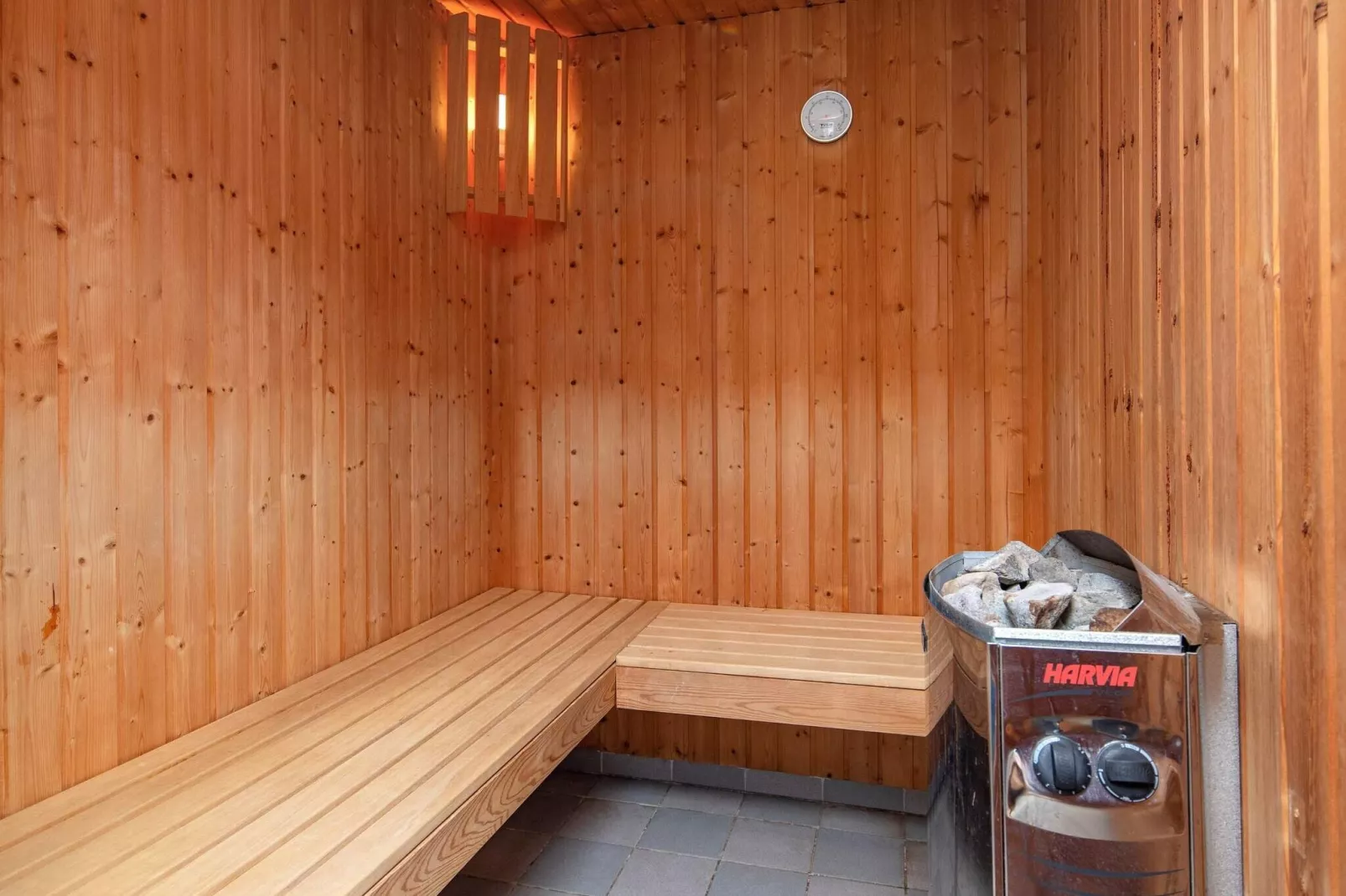 10 Personen Ferienhaus in Væggerløse-By Traum-Sauna