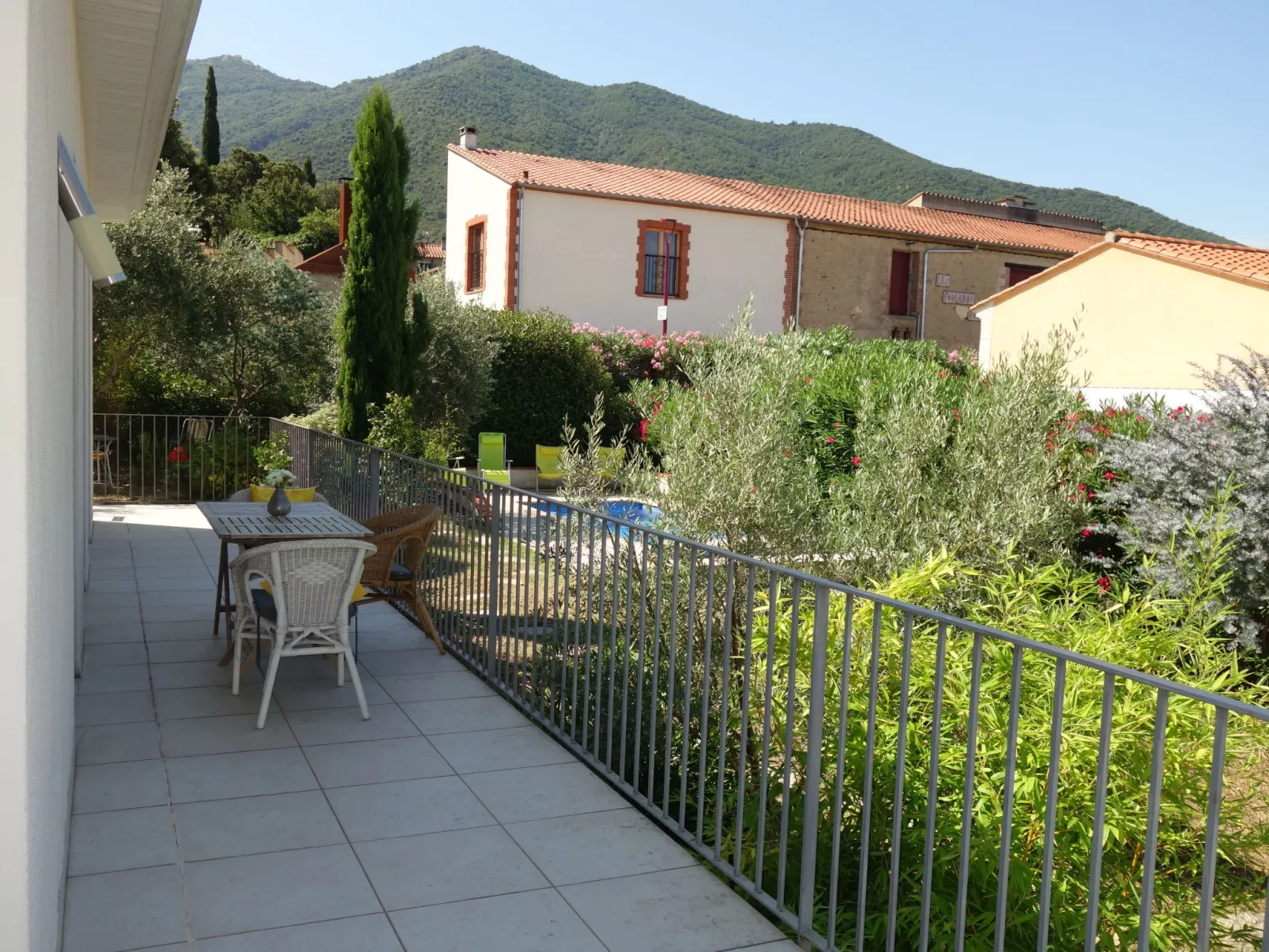 Villa Montes-Outside