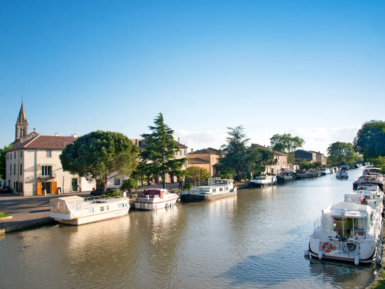Port Minervois-Outside