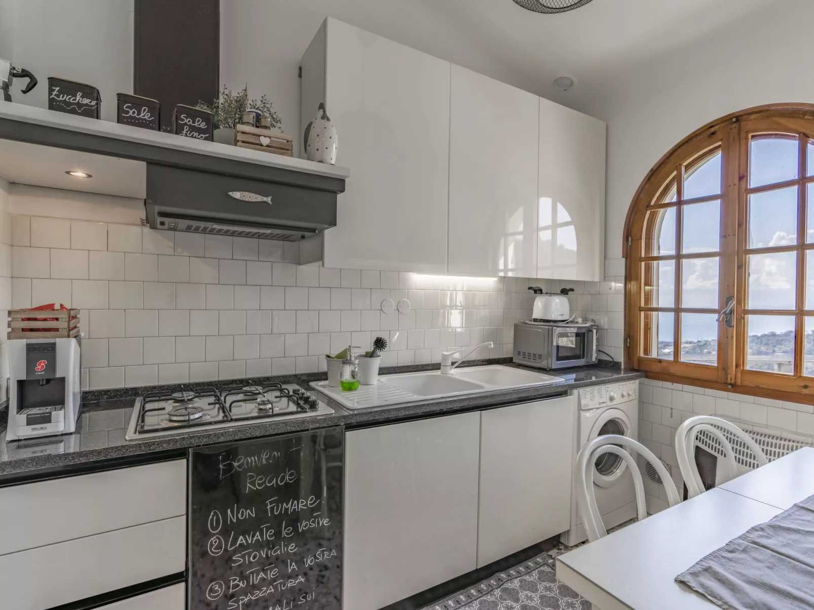 Casetta in collina-Inside