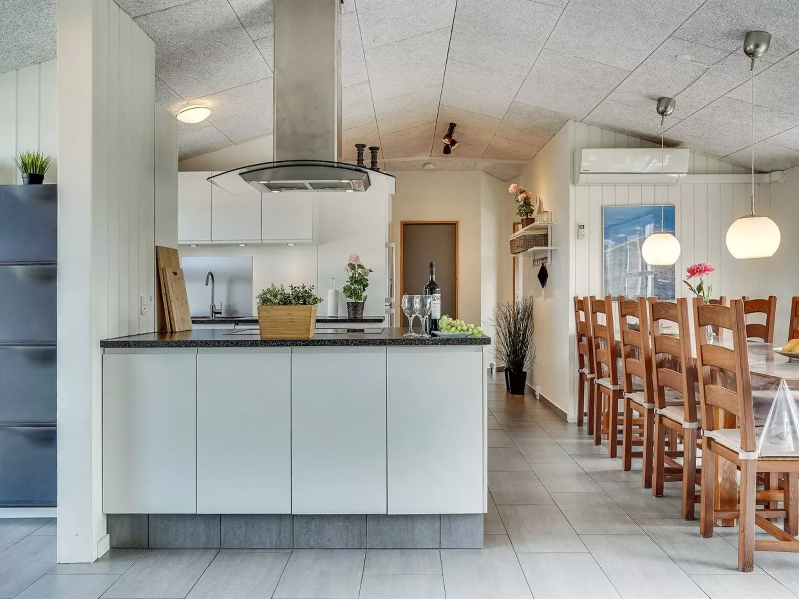 "Jonke" - 800m from the sea-Inside