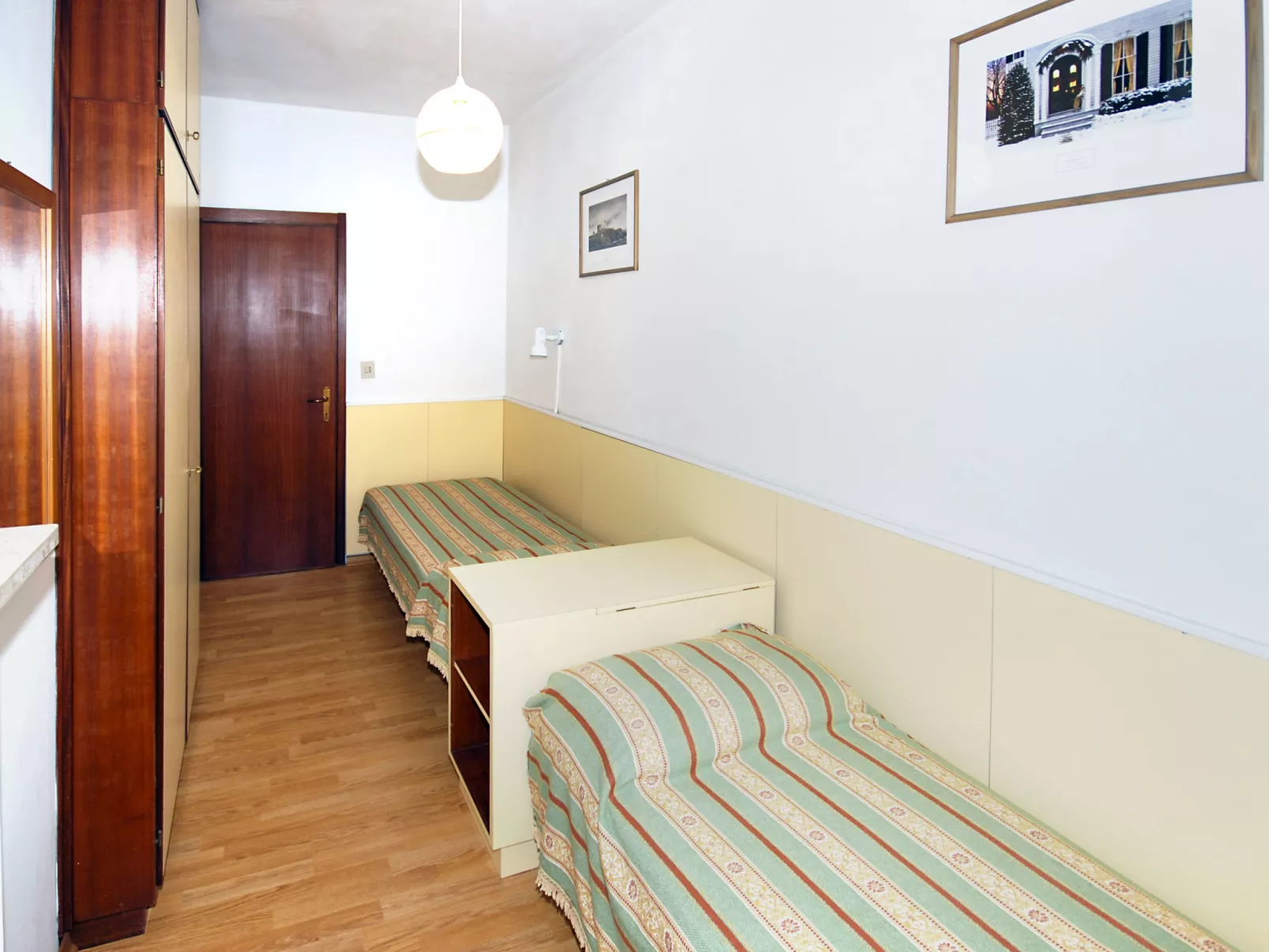 Villa Emilia-Inside