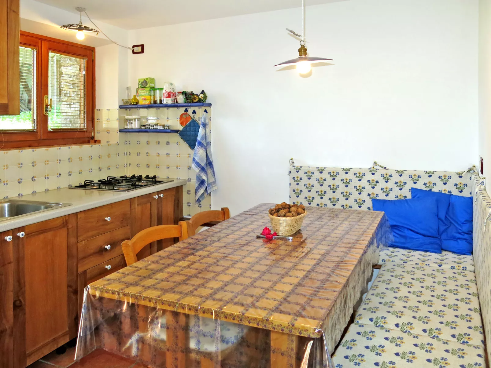 Casa Polava-Inside