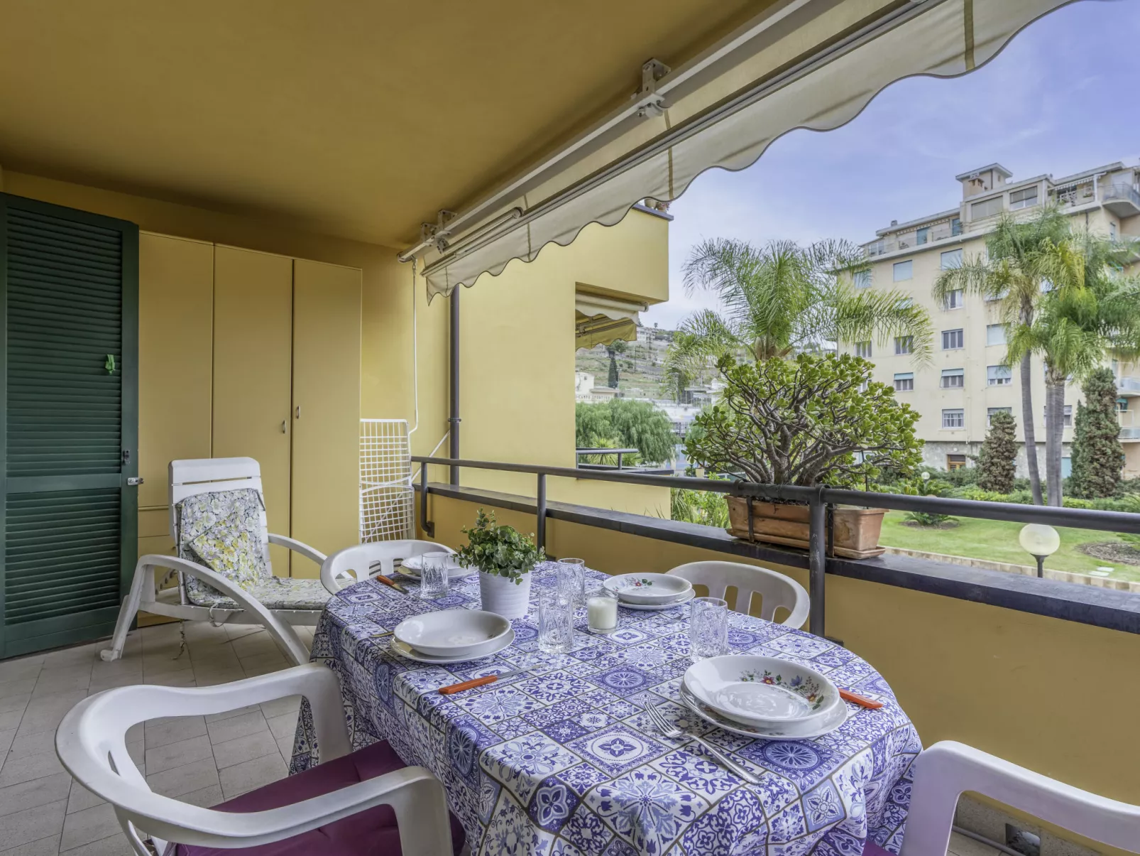 Acqua marina-Outside