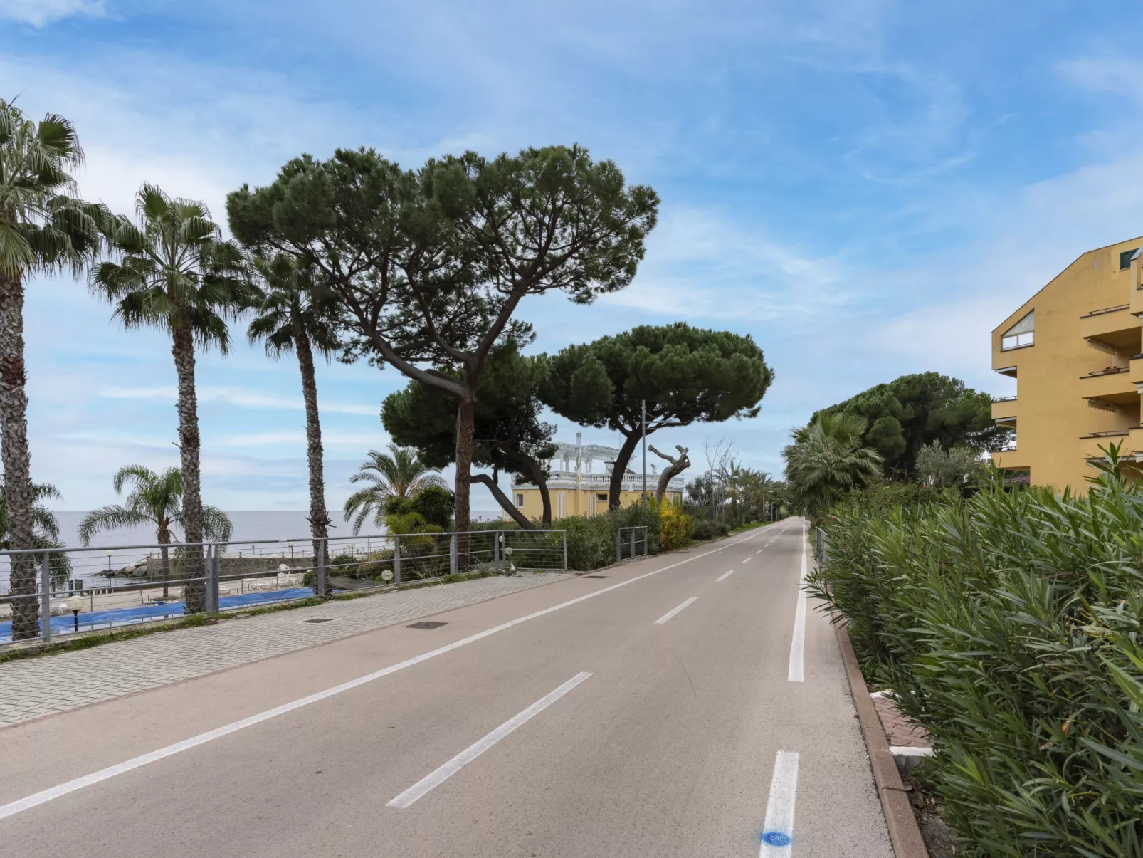 Acqua marina-Outside