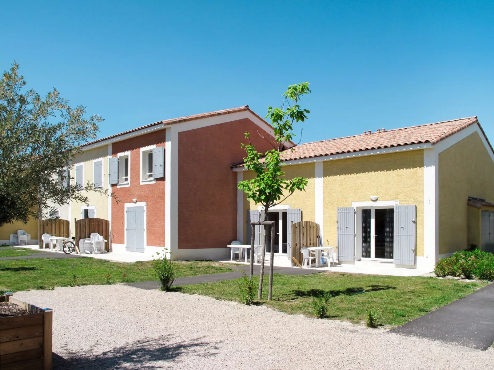Domaine d'Ensérune-Outside