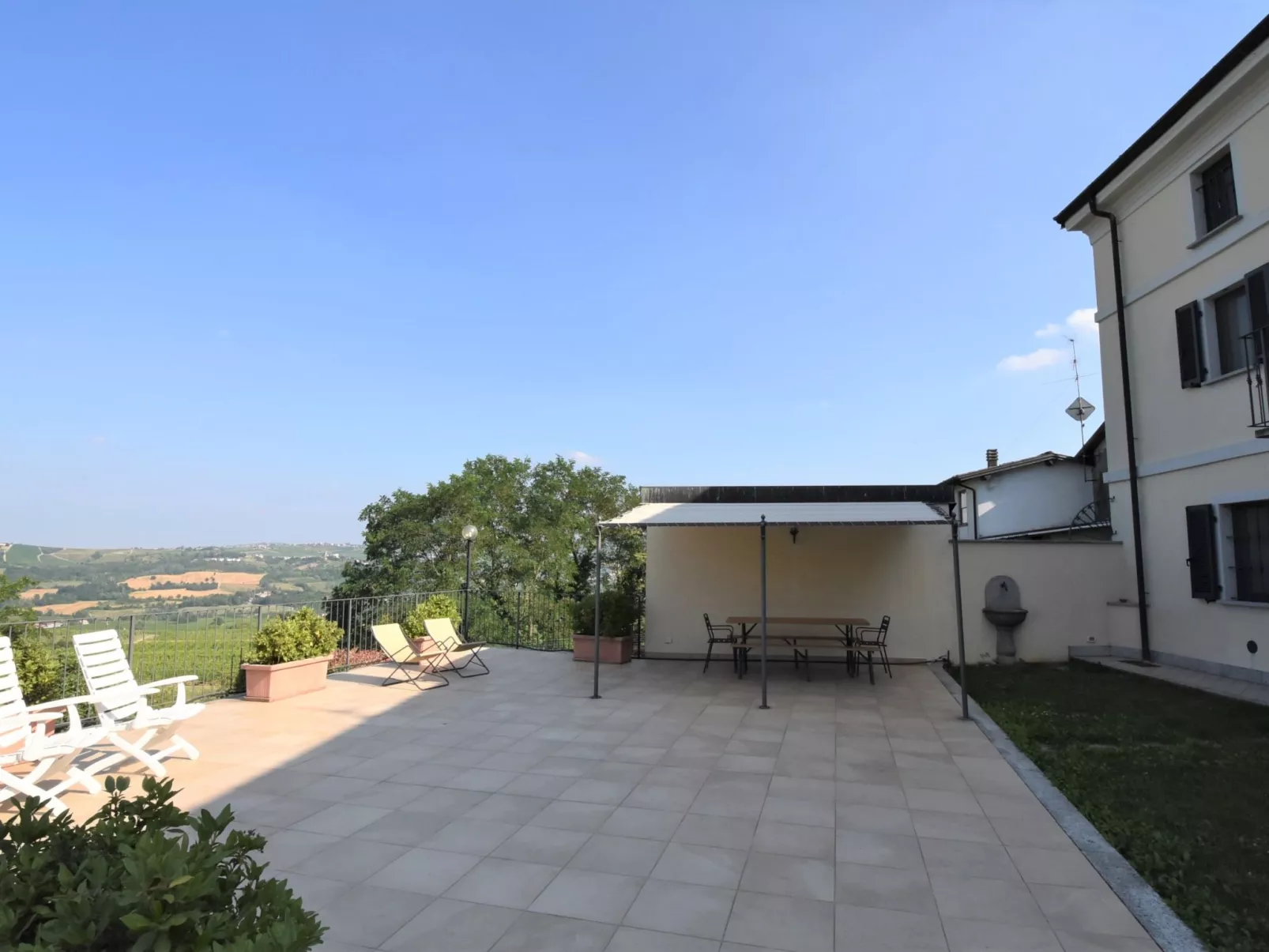 La Corte Bricca (Casa Padronale)-Outside