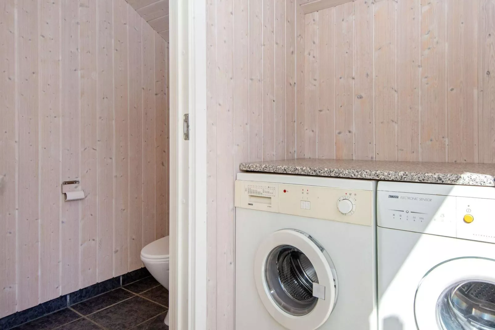 Luxury Retreat with Spa - By Traum Ferienwohnungen-Indoor