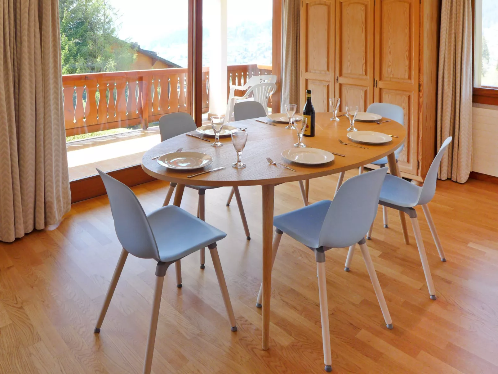 Hyacinthe 11-Inside