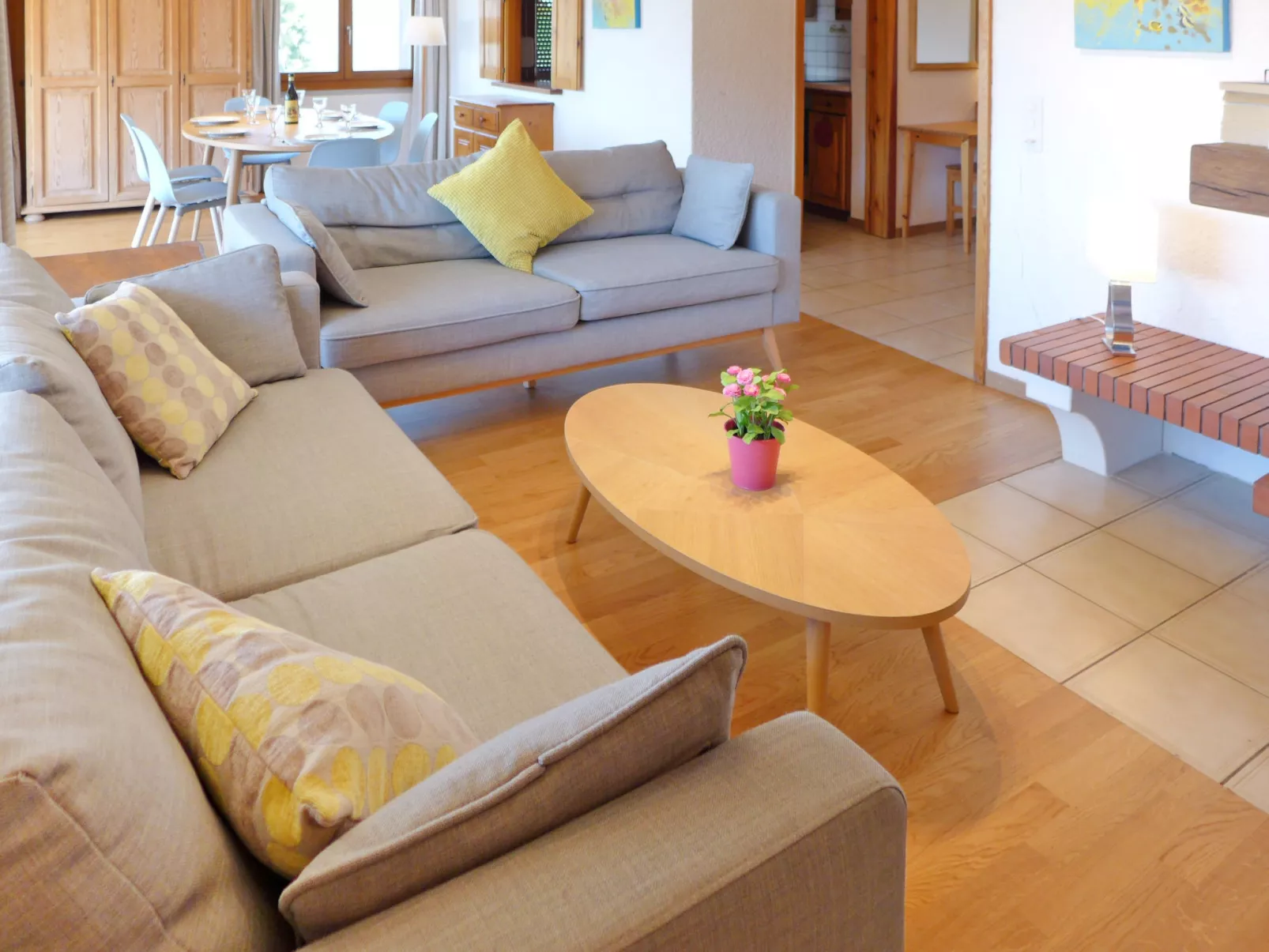Hyacinthe 11-Inside