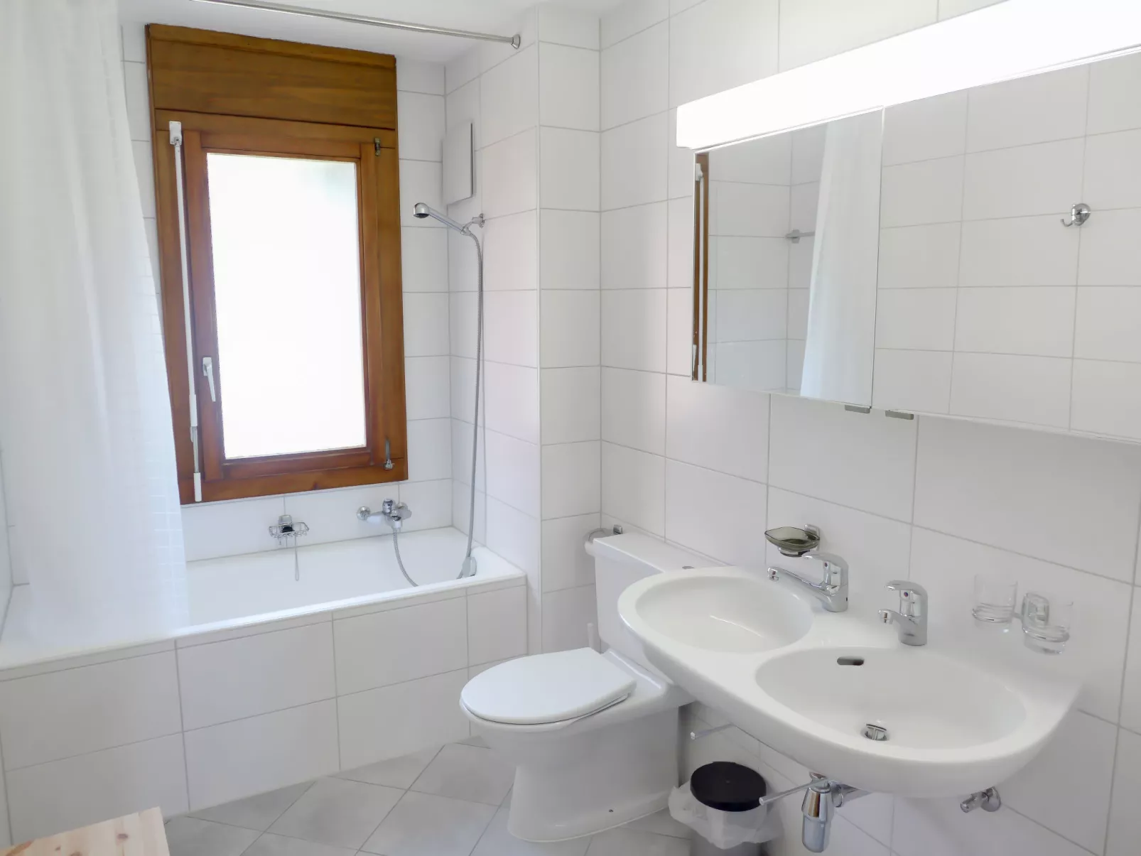 Hyacinthe 11-Inside