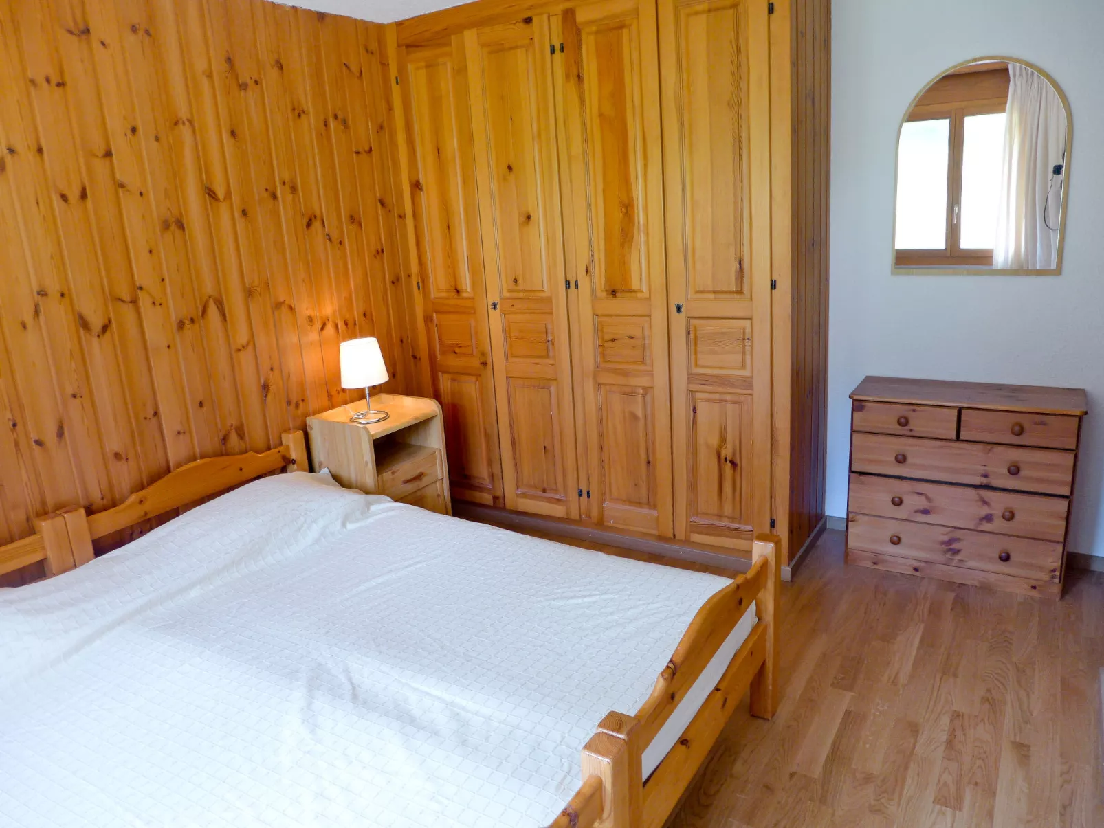Hyacinthe 11-Inside