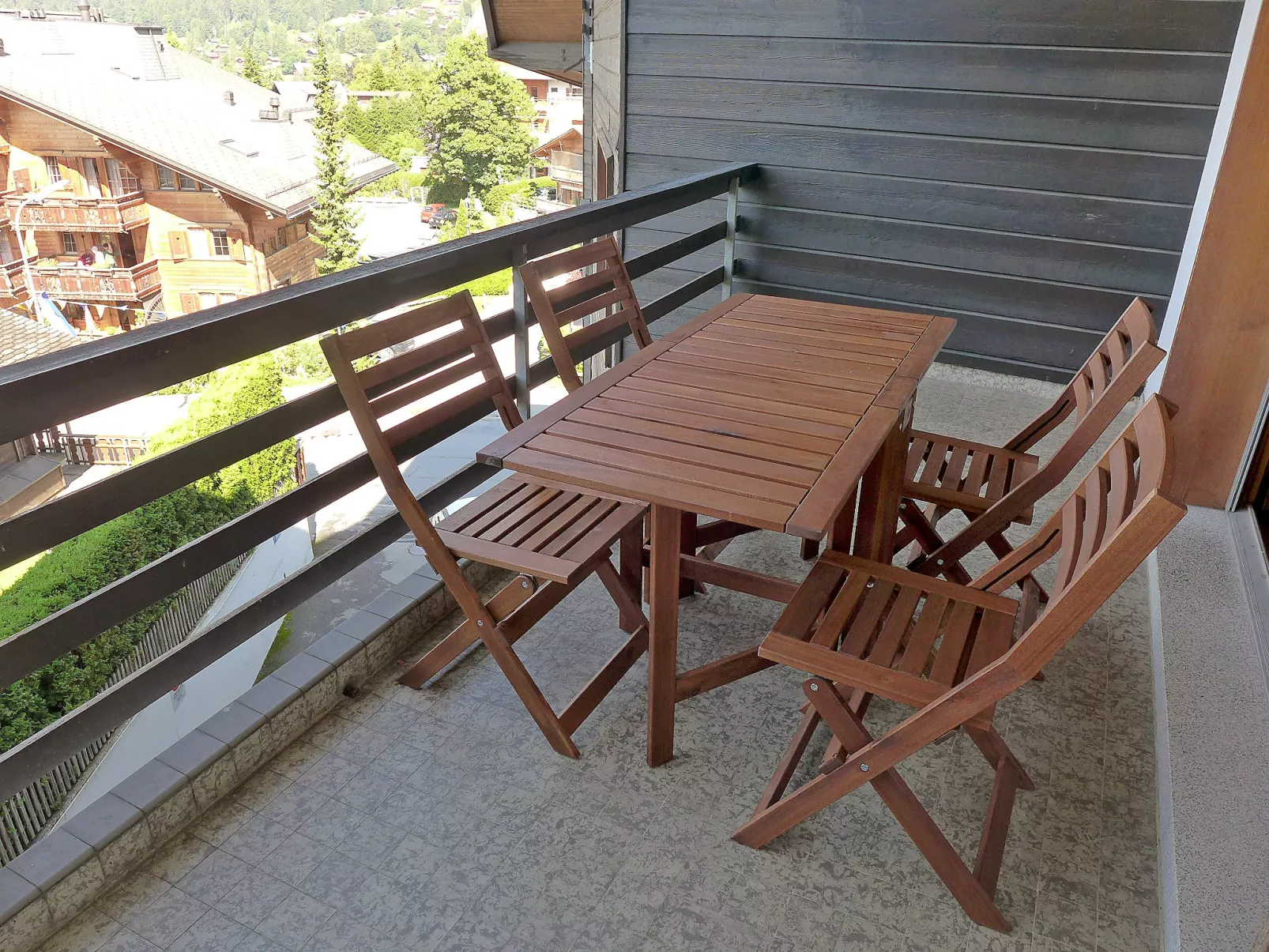 Villars Soleil A27-Outside