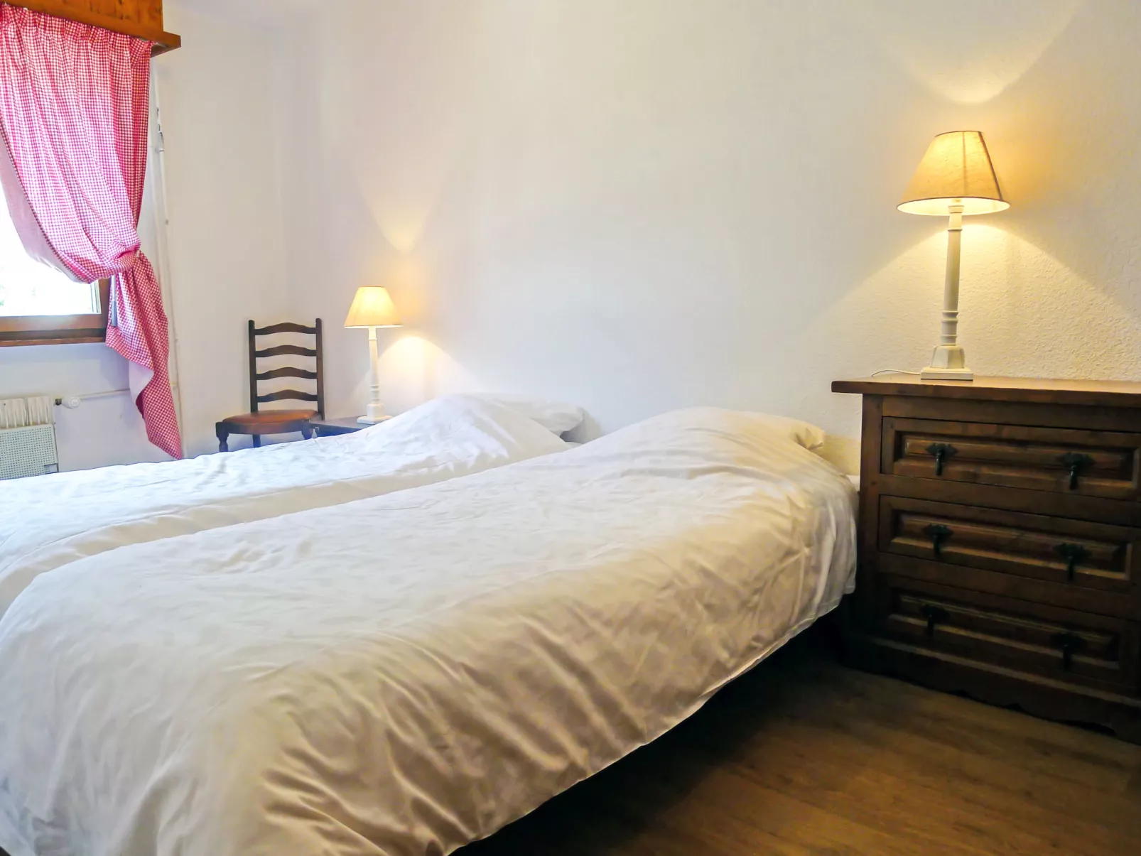 Villars Soleil A27-Inside