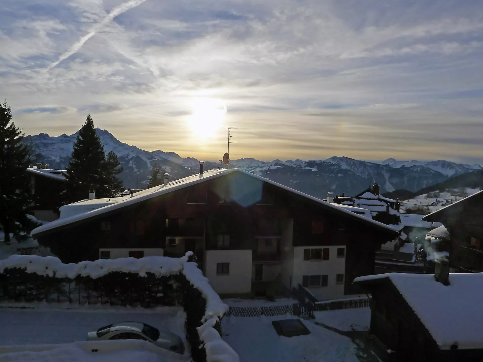 Villars Soleil A27-Outside