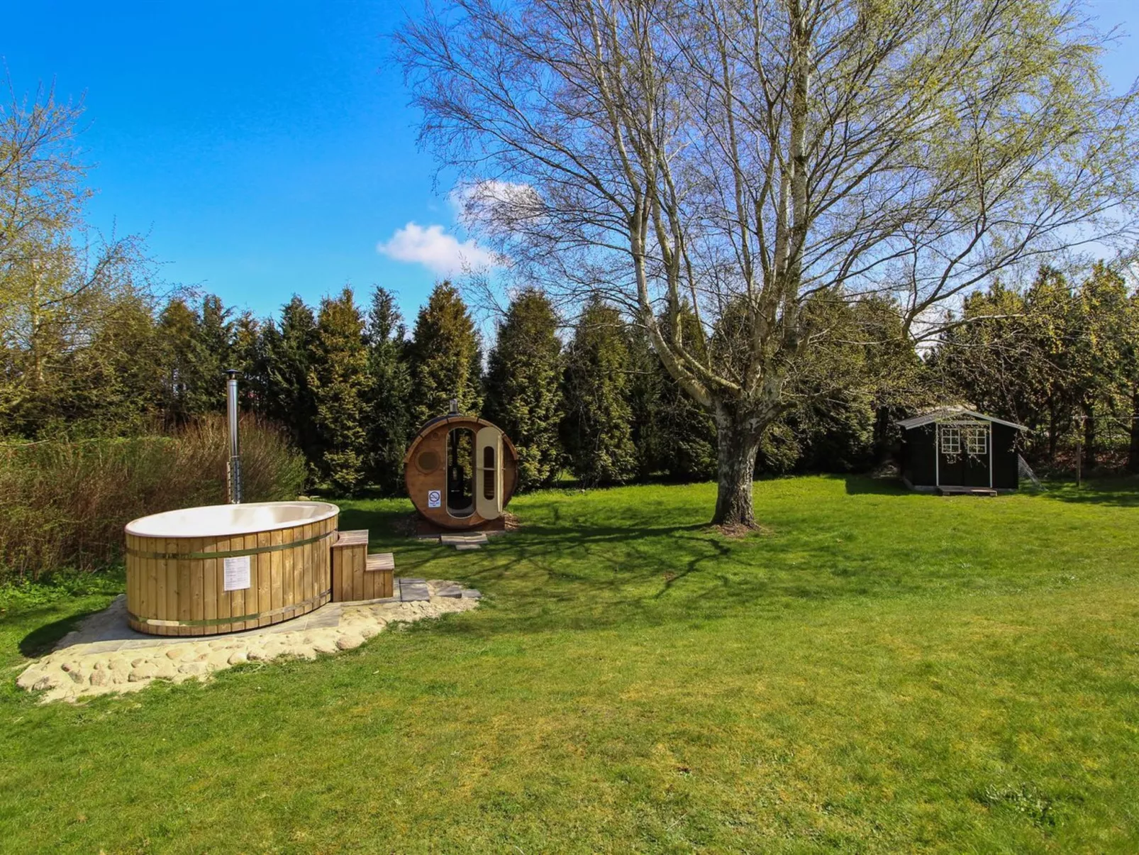 "Arold" - 800m from the sea-Outside