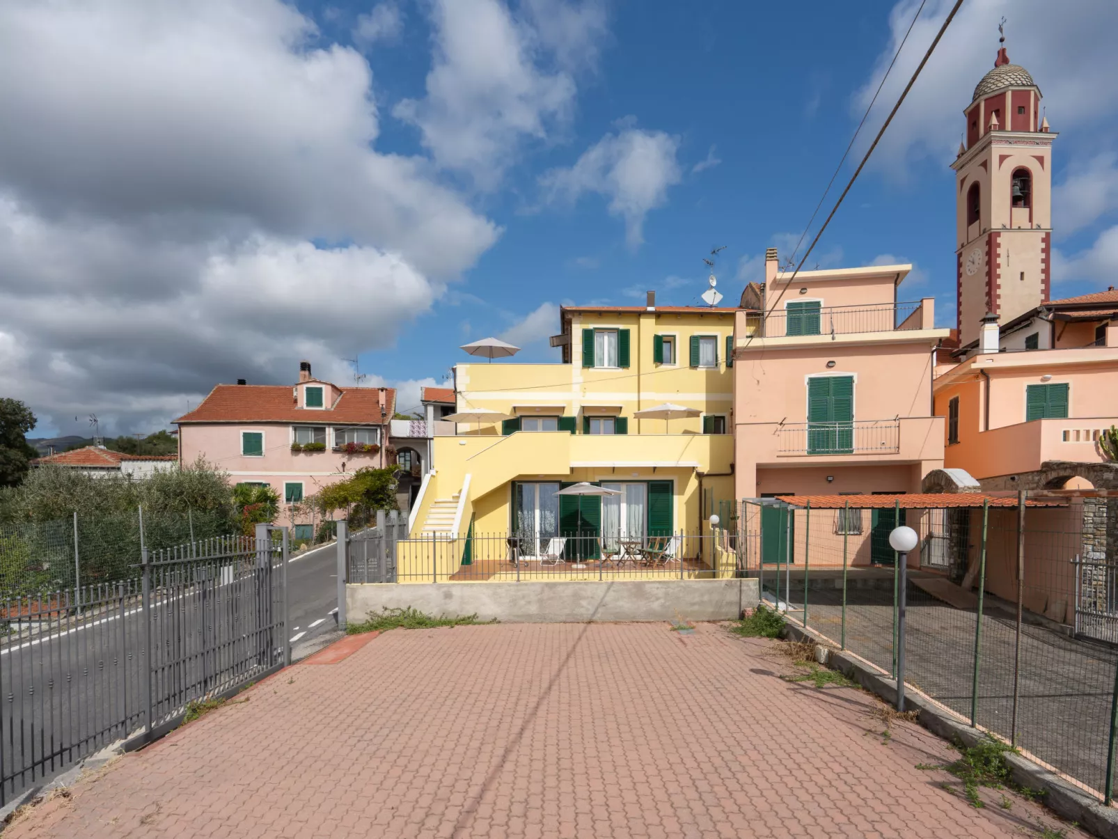 Basilico-Outside