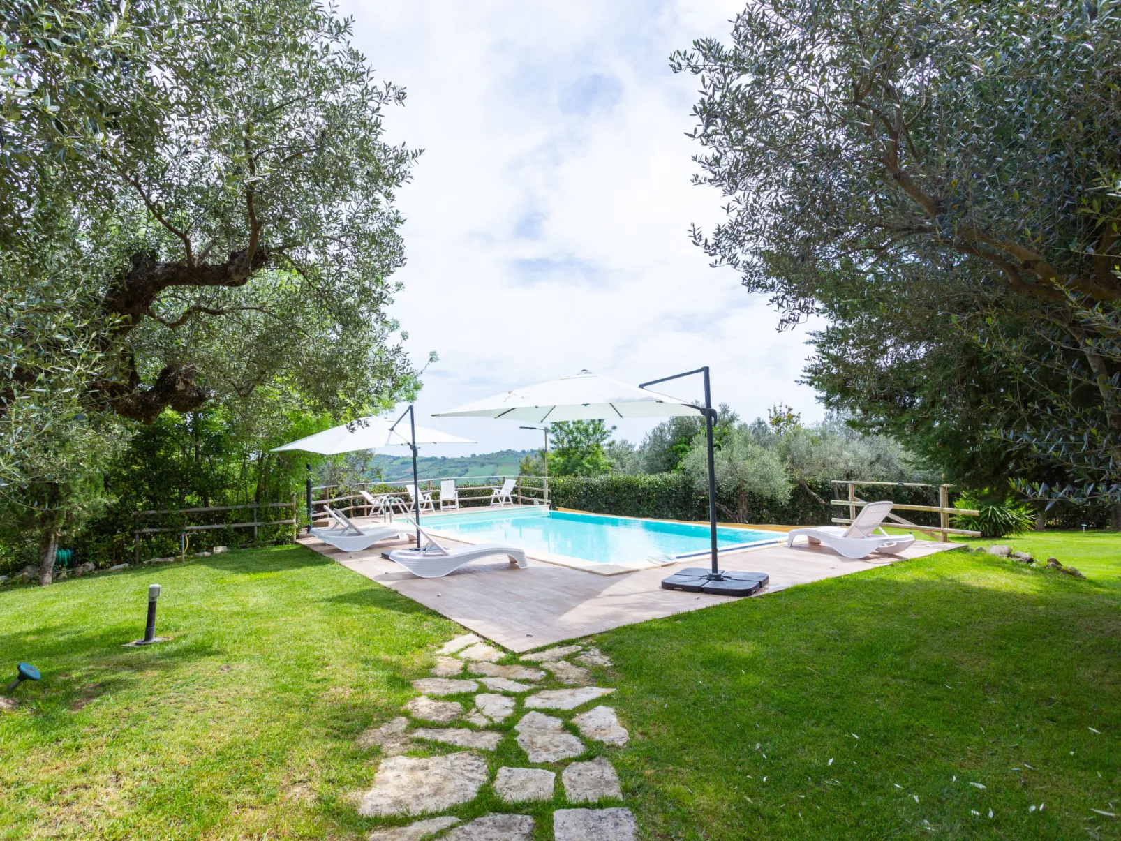 Il Rifugio + La Loggia (CAD102)-Outside