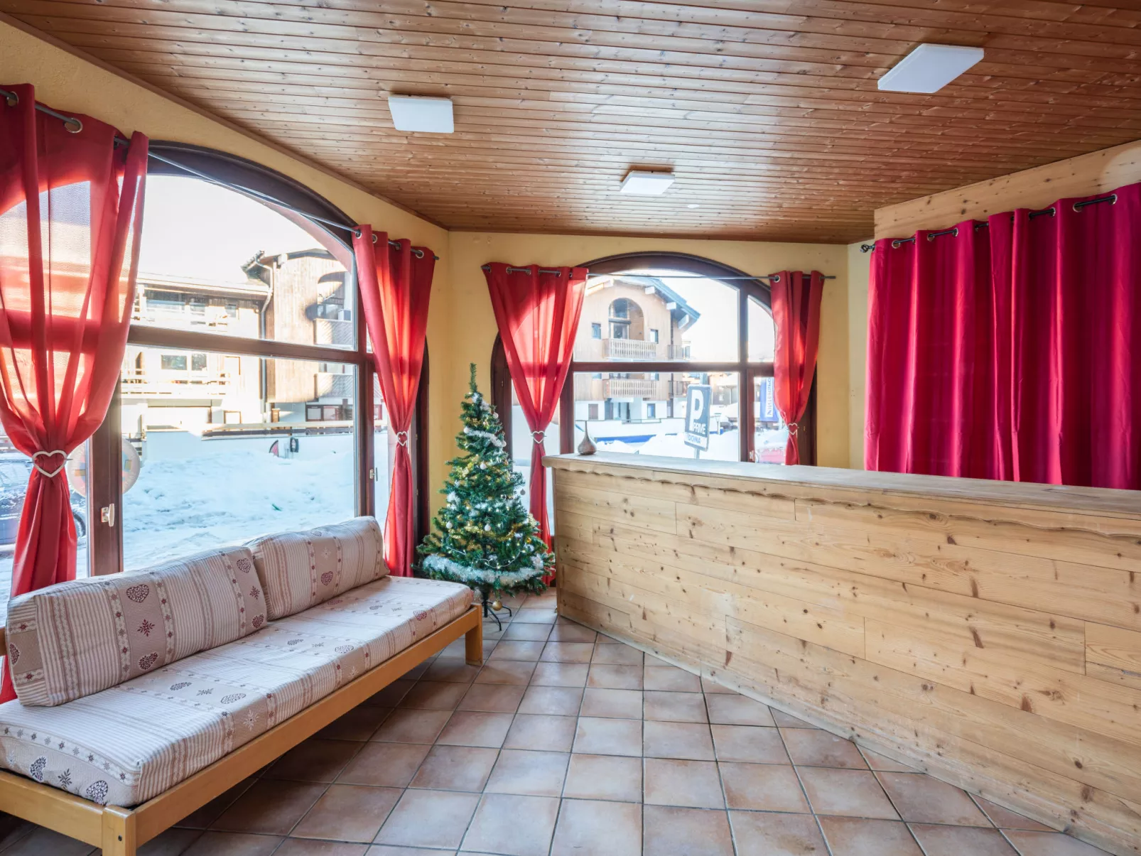 Grand Morillon-Inside