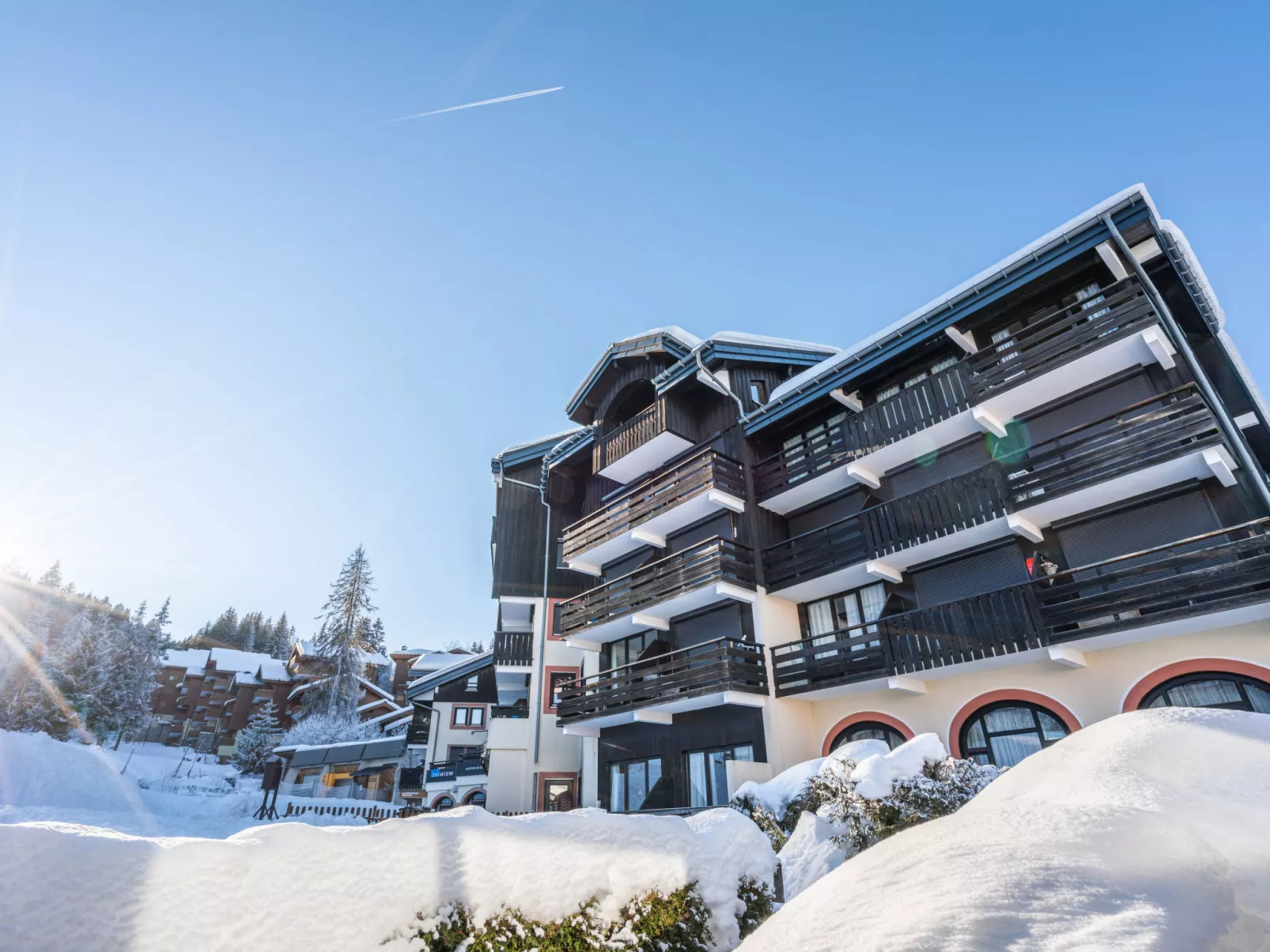 Grand Morillon-Outside