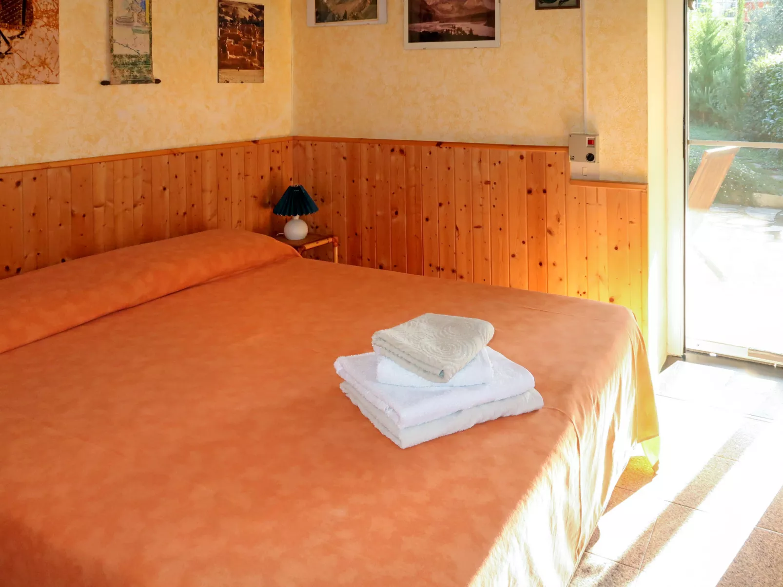Casina (VDE211)-Inside