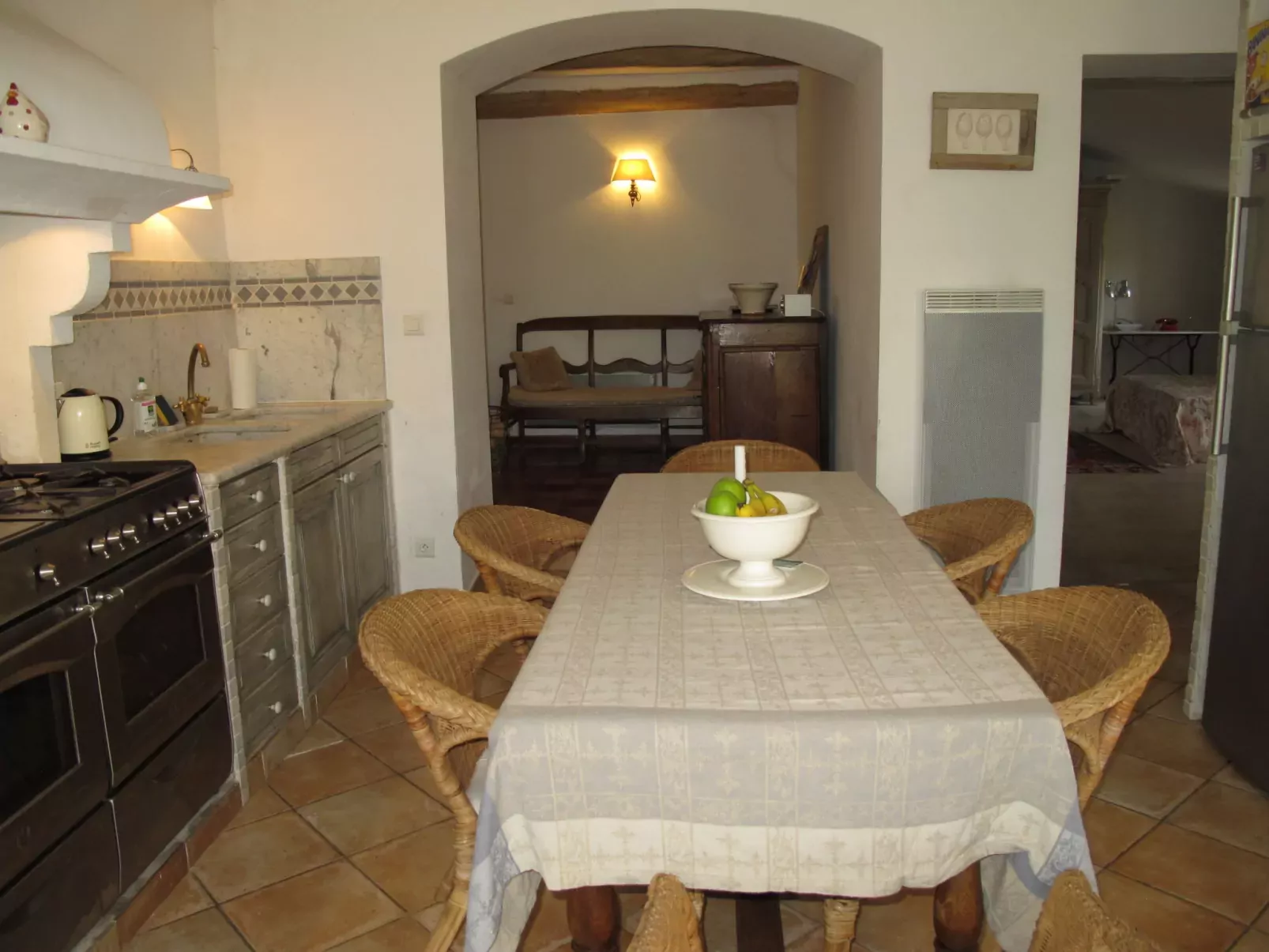 Les Puits Neufs-Inside