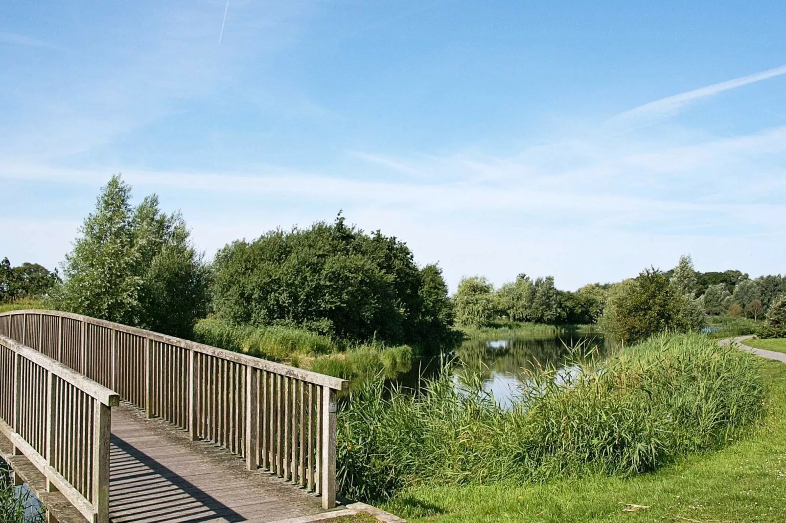 WELLNESS-Vue sur l'eau