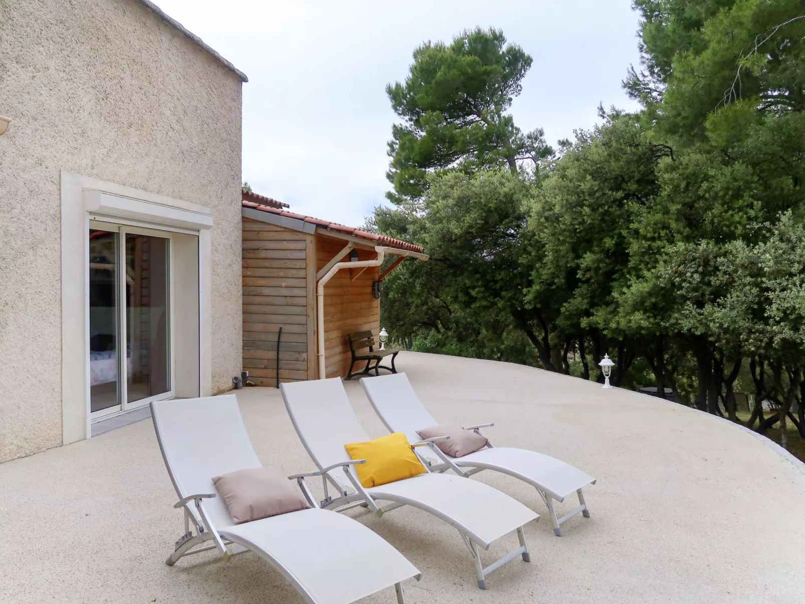 Luberon Vidauque-Outside