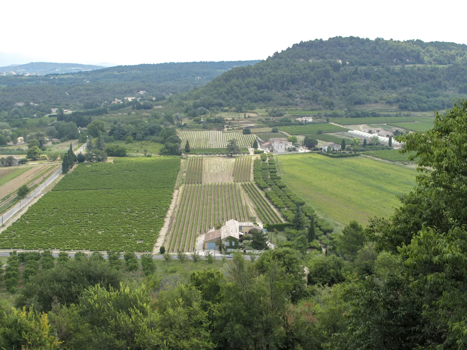 Les Vignes-Outside