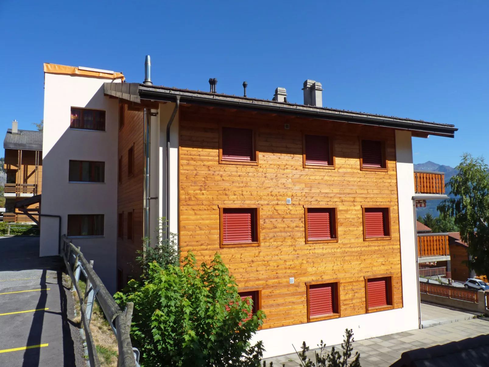 Rèze 6-Outside