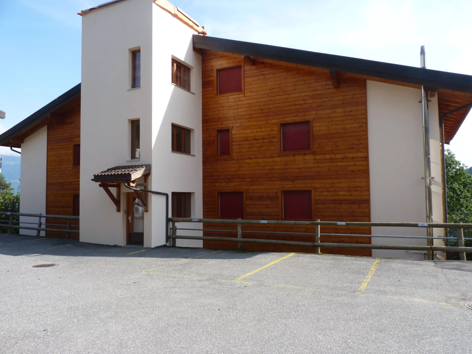 Rèze 6-Outside
