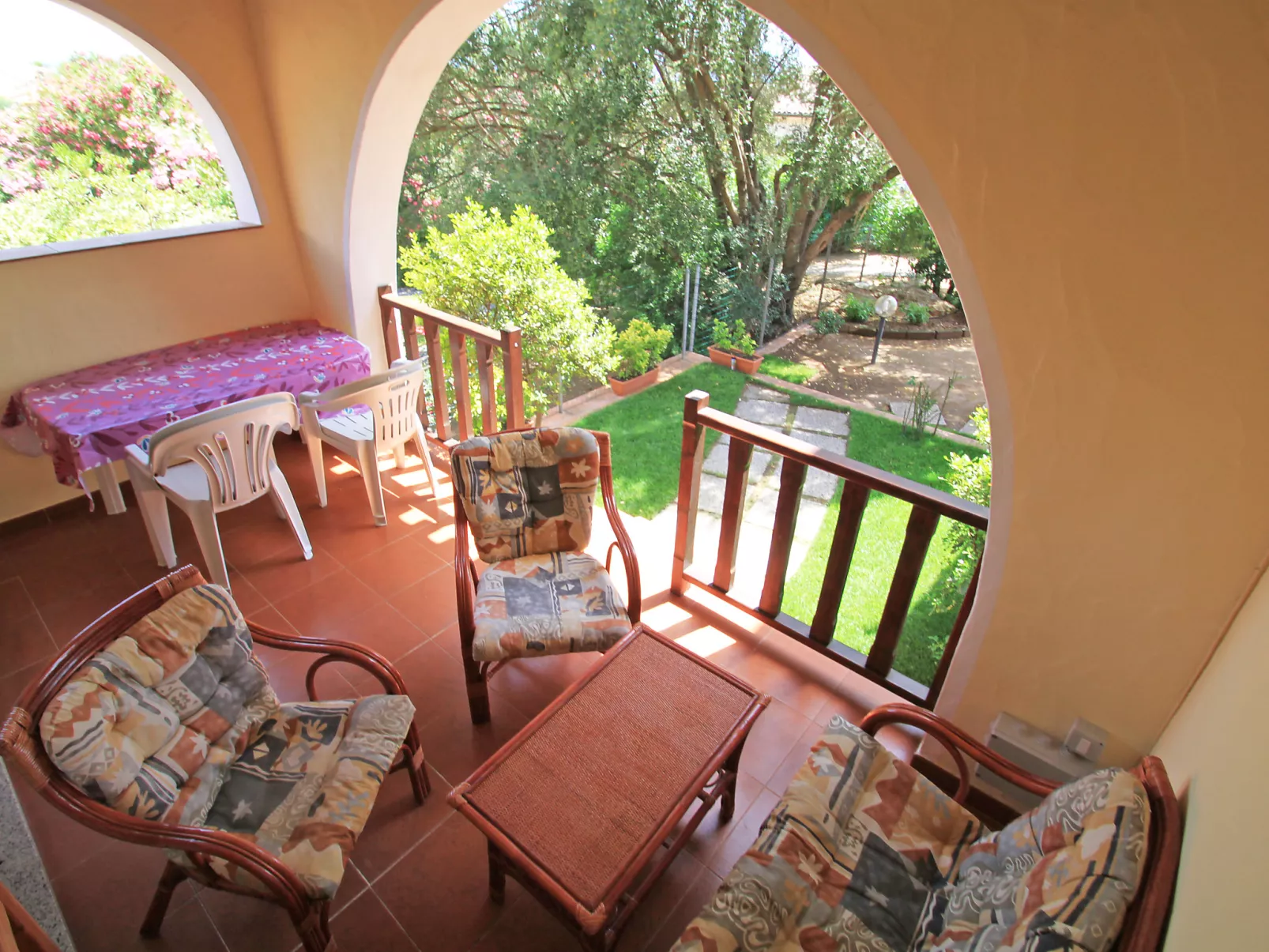 Is Molas-Outside