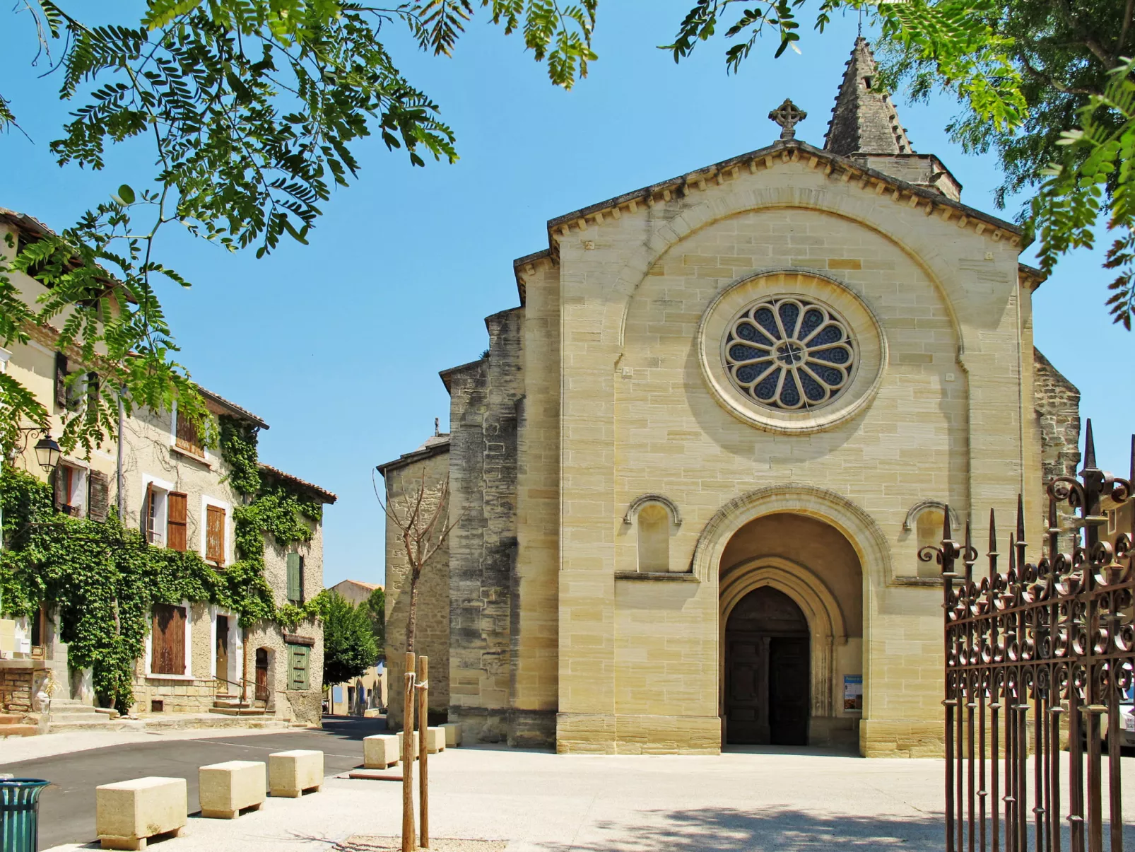 Les Amandiers-Area