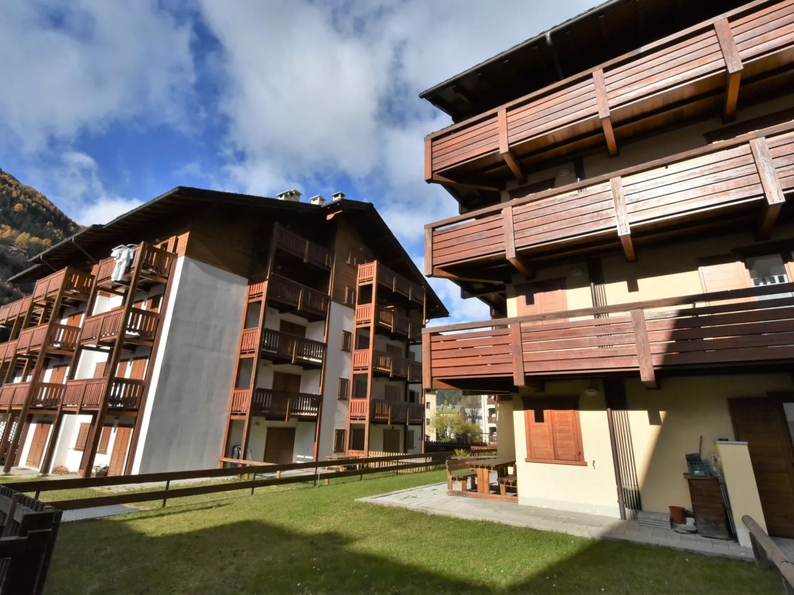 Cà Serena-Outside