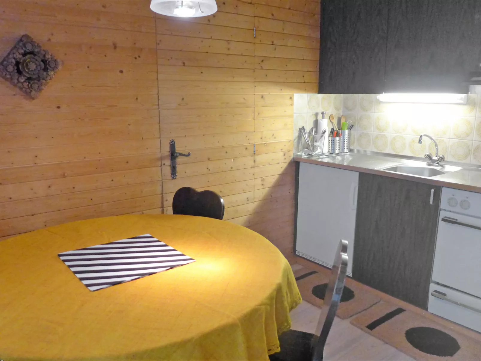 Chalet Bodmisunne-Inside