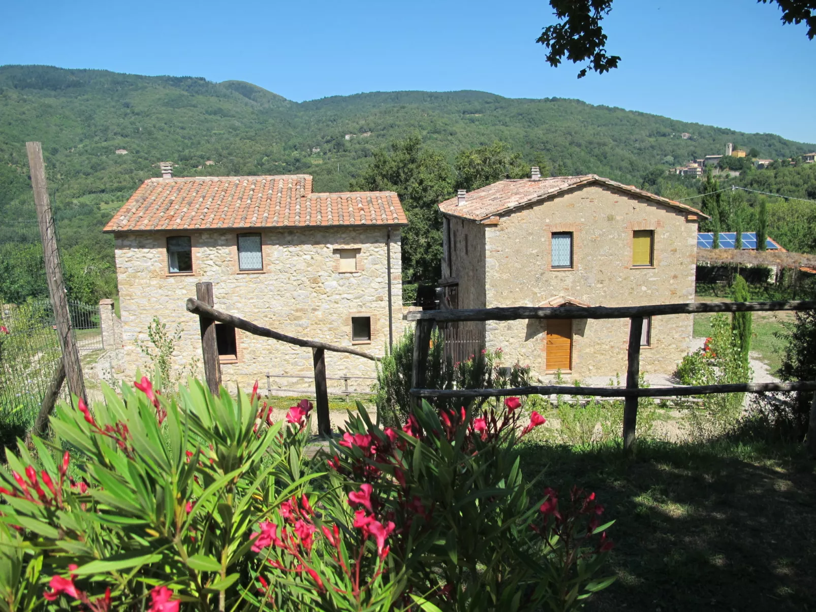 La Casa Antica-Outside
