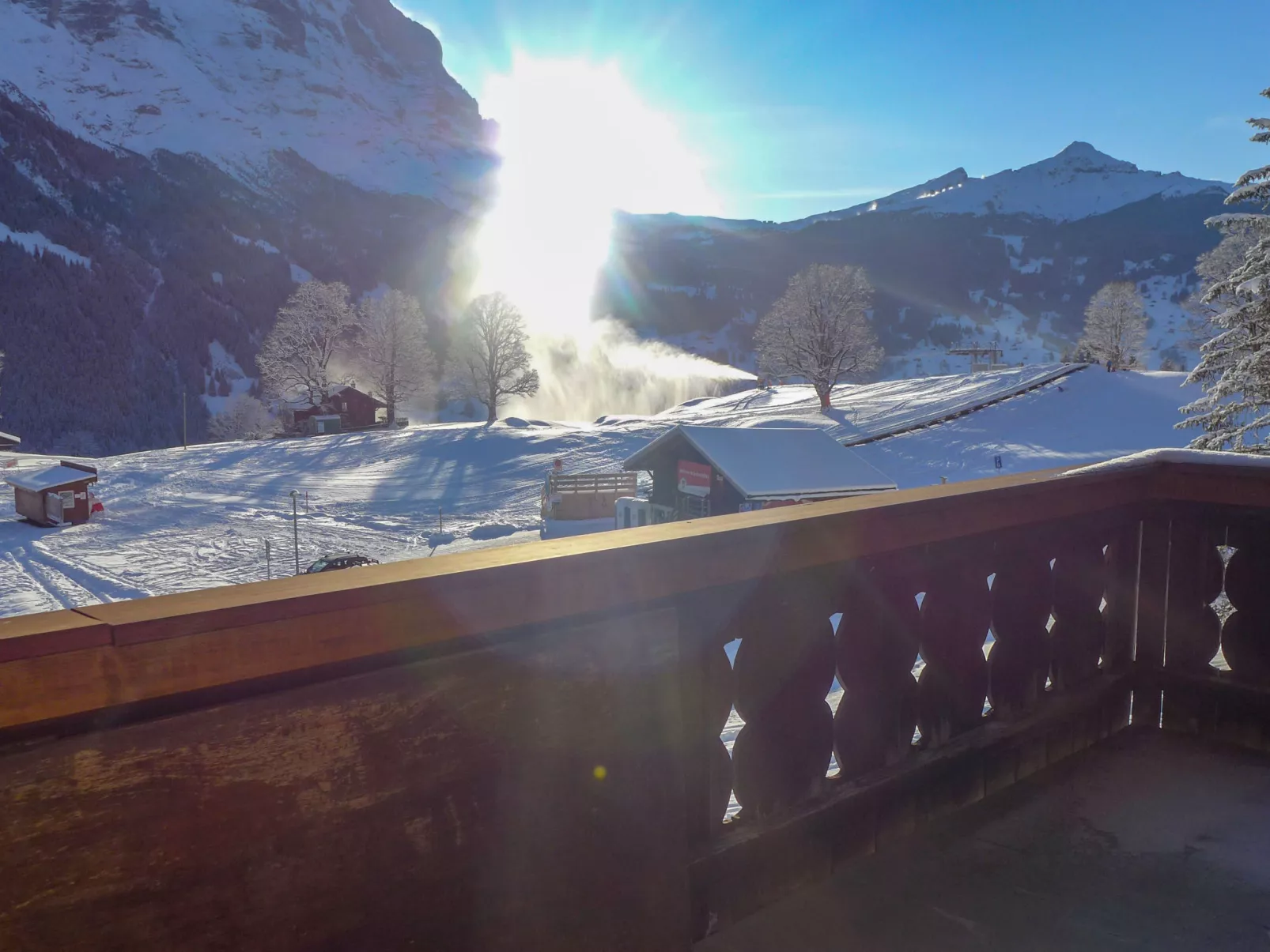 Chalet Bodmisunne-Outside
