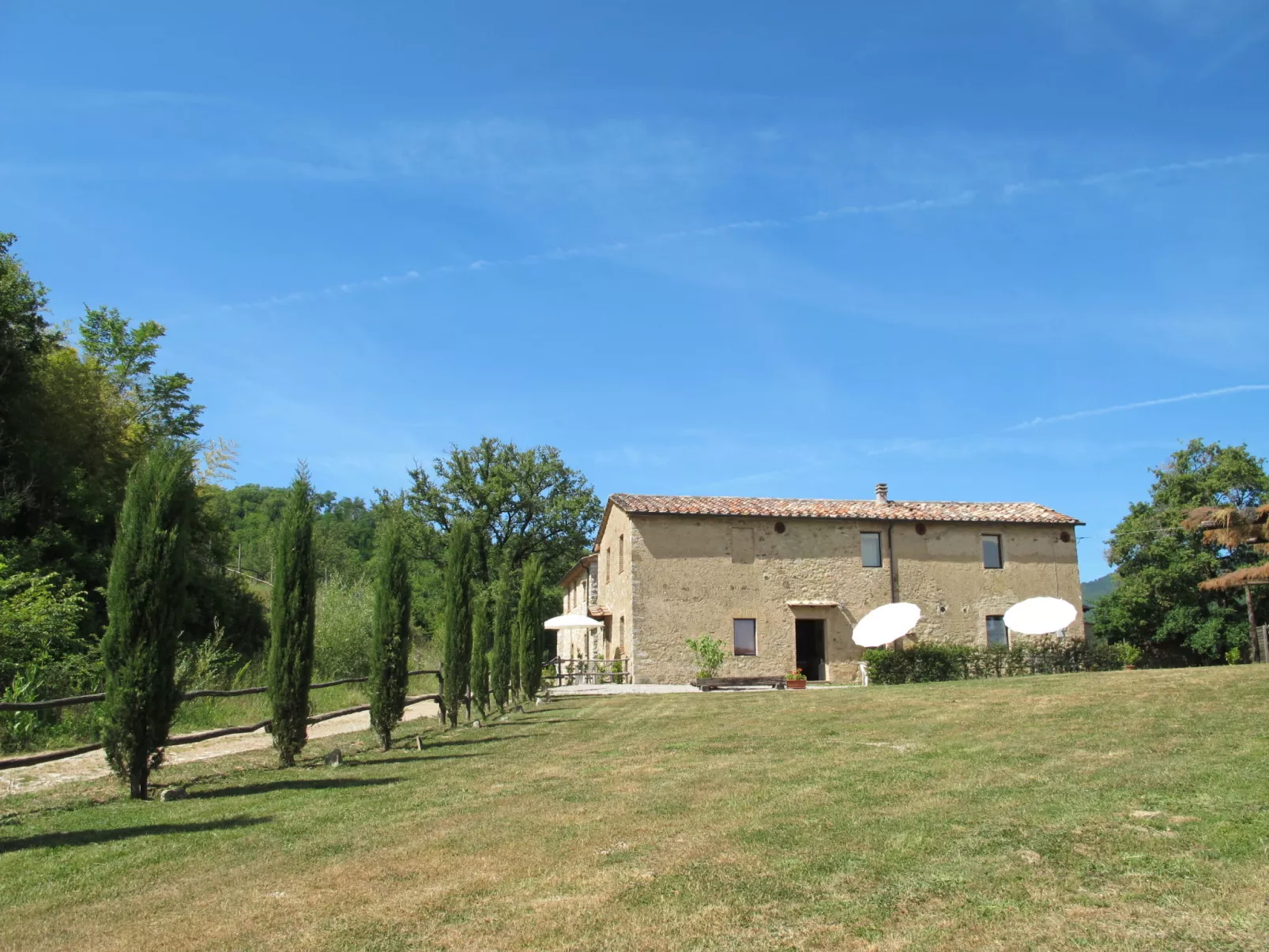 La Casa Antica-Outside