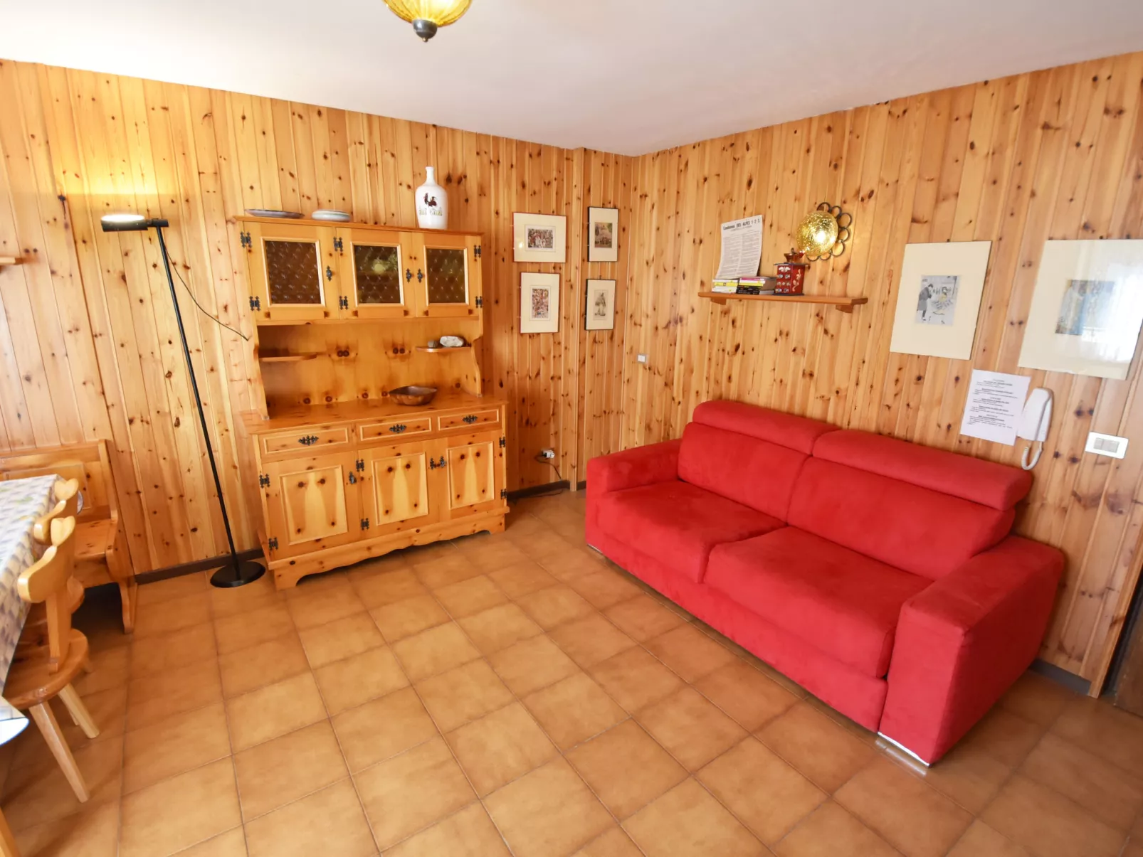 Des Alpes-Inside
