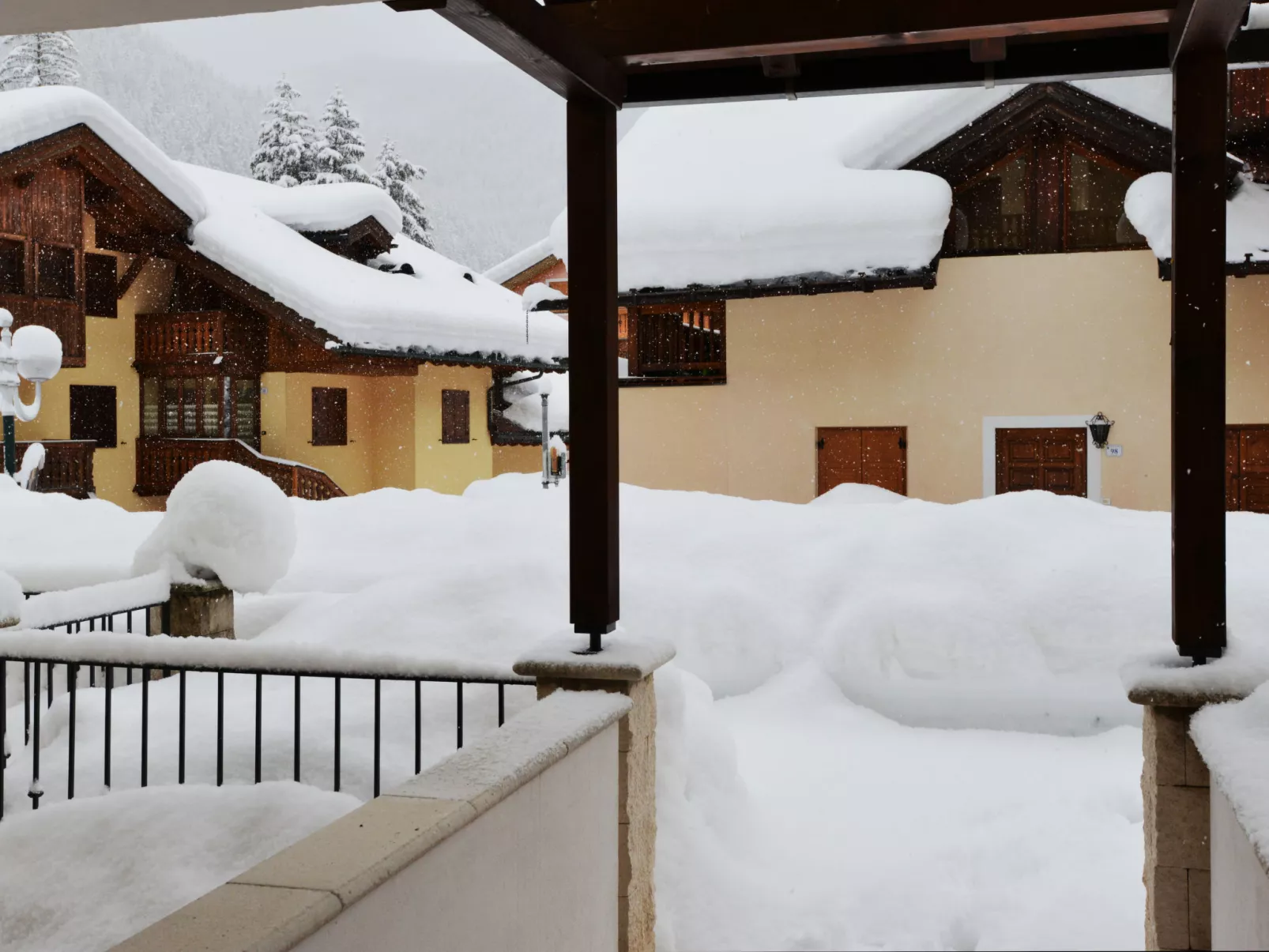 Des Alpes-Dehors