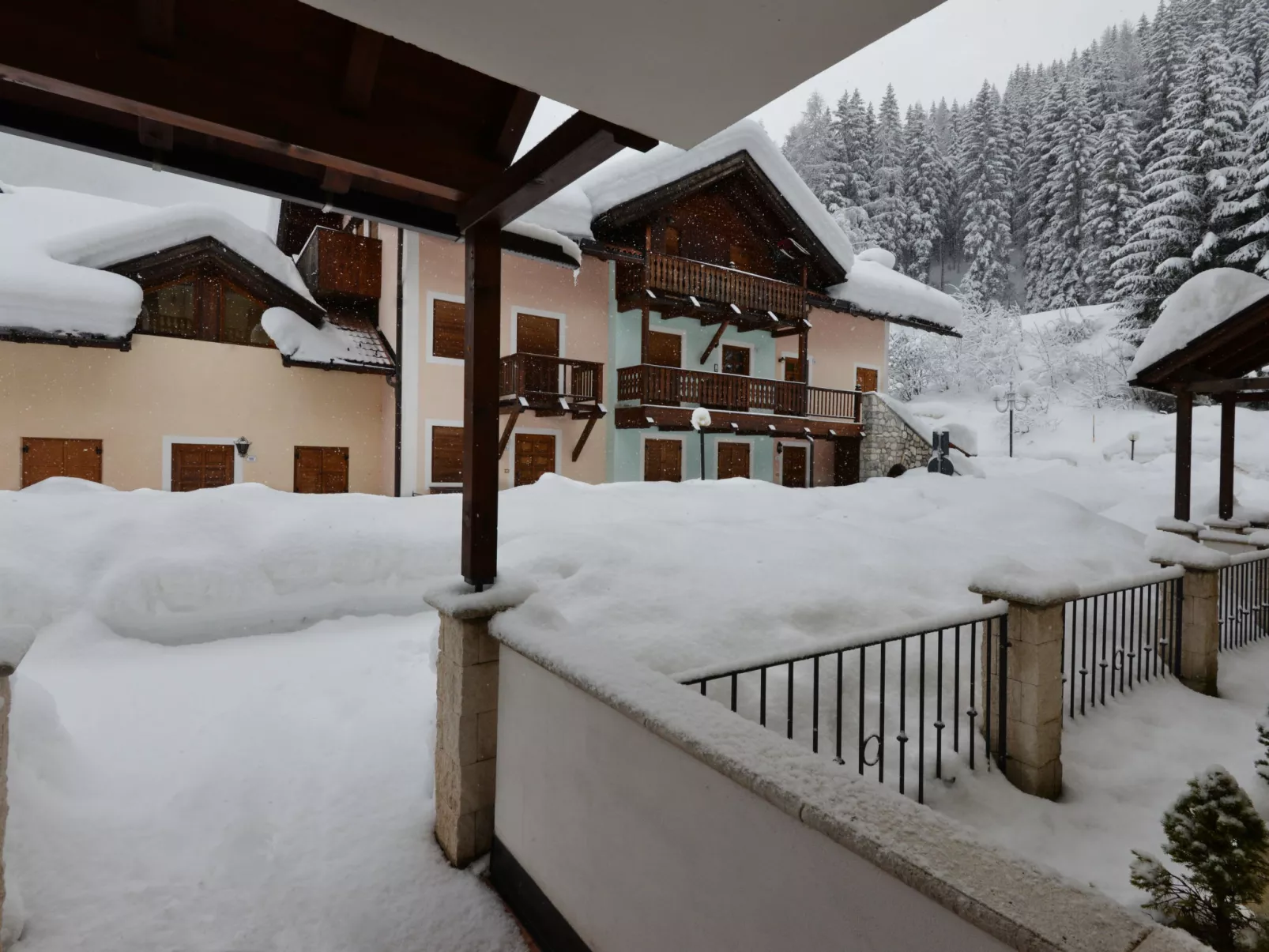 Des Alpes-Dehors