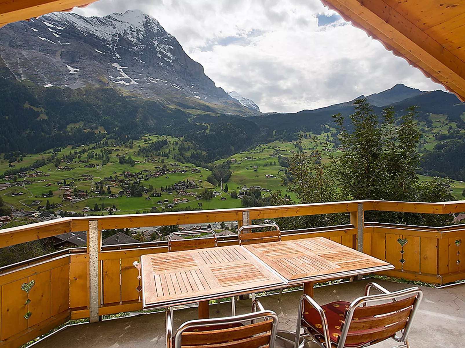 Chalet Tuftstein-Outside