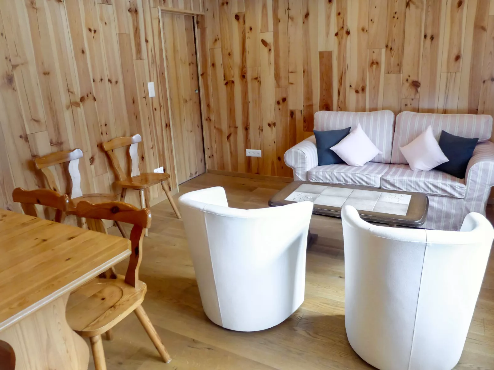 Chalet Anna-Drinnen