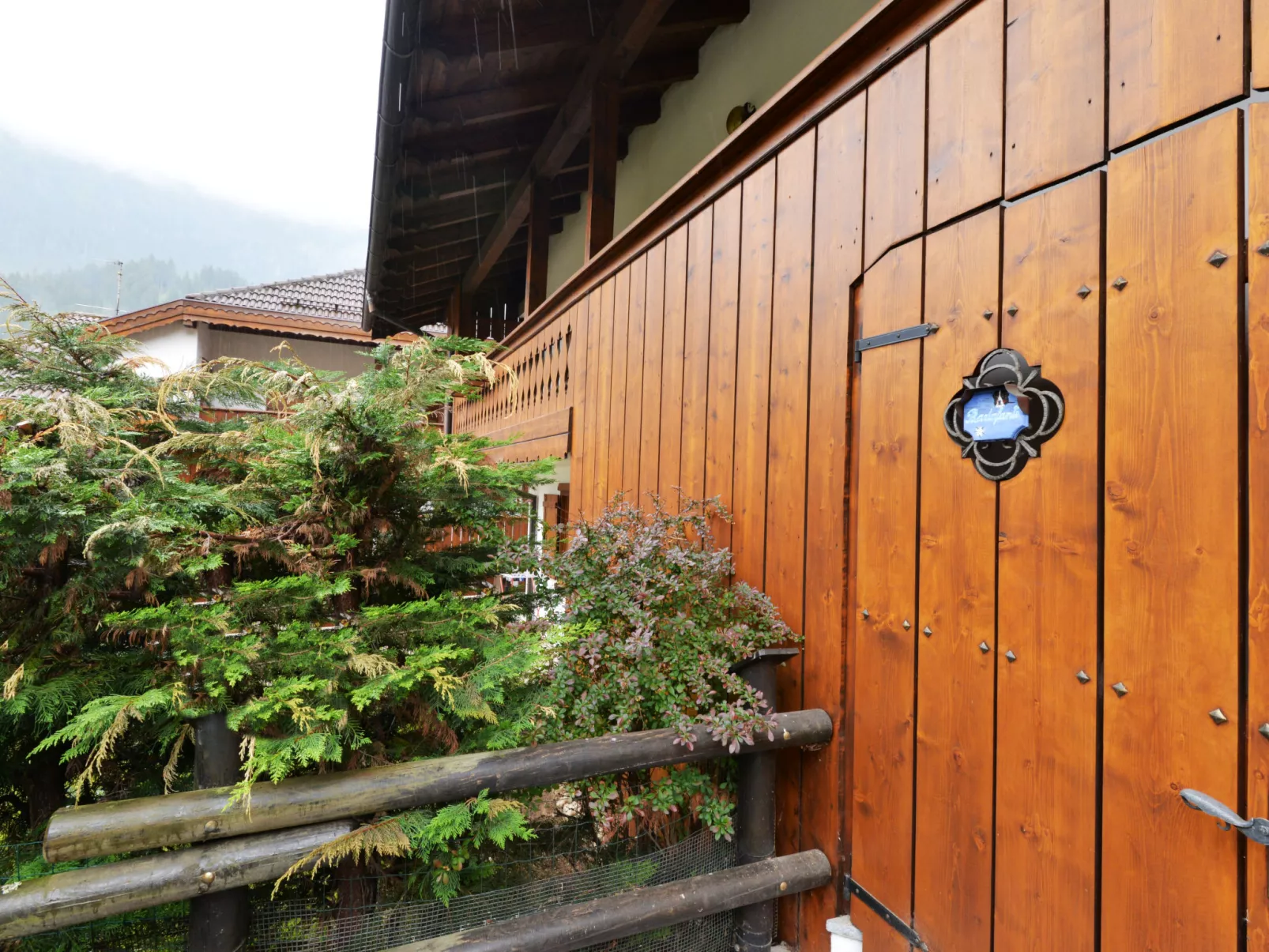 Villaggio Ladino-Outside